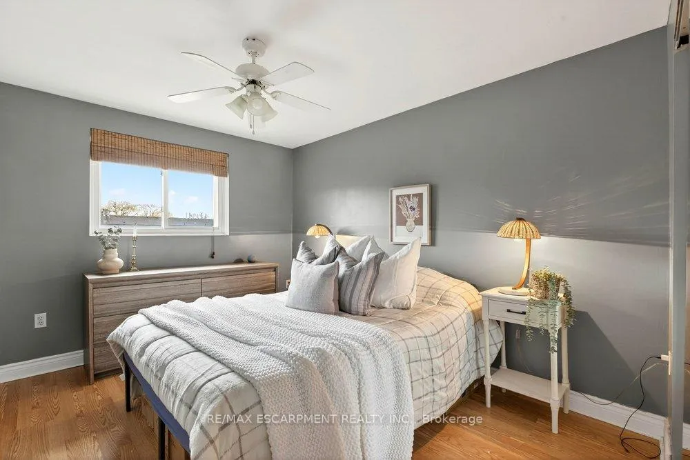 Photo 12 of Unit 4, 1350 Limeridge Road E, Hamilton, Trenholme — HOMEH
