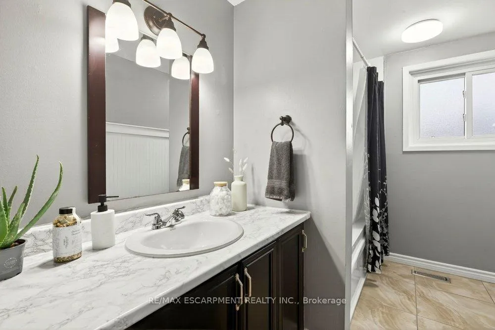 Photo 17 of Unit 4, 1350 Limeridge Road E, Hamilton, Trenholme — HOMEH