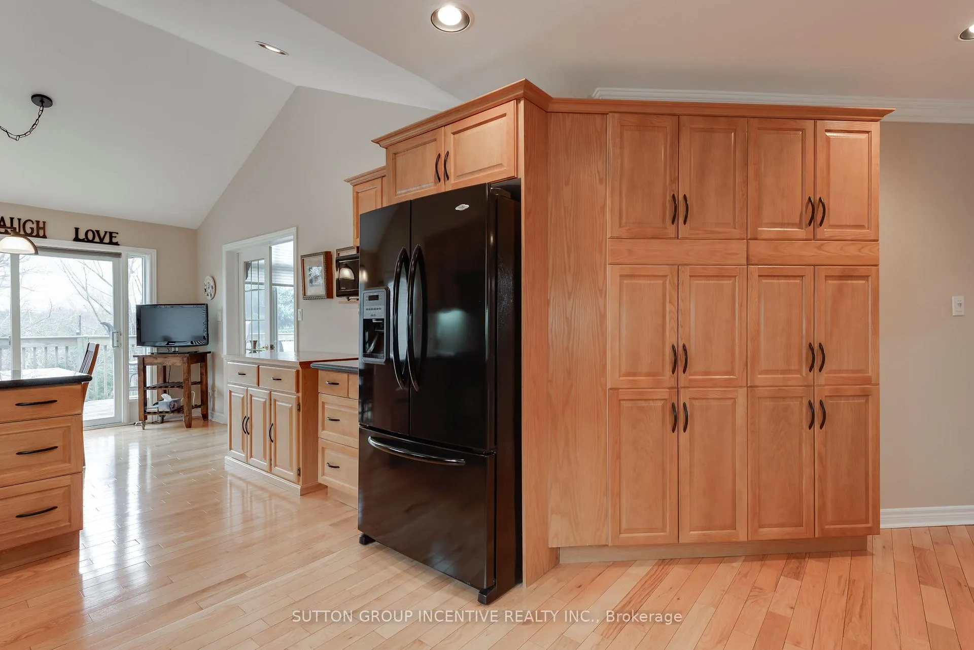 Photo 11 of Unit 4, 87 Bella Vista Trail, New Tecumseth, Rural New Tecumseth — HOMEH