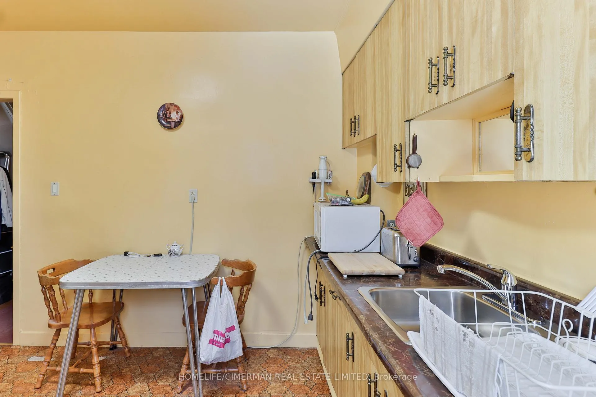 Photo 24 of 60 Beach View Crescent, Toronto, East End-Danforth — HOMEH