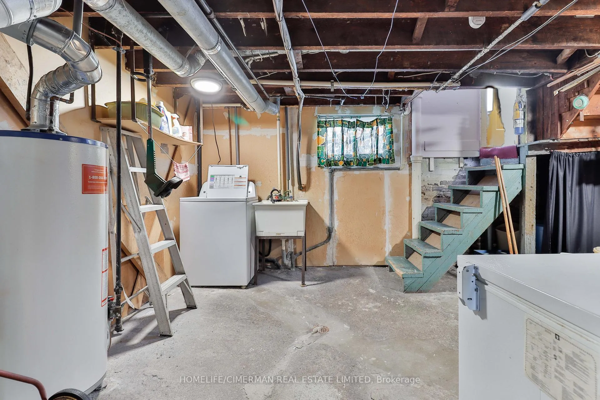 Photo 34 of 60 Beach View Crescent, Toronto, East End-Danforth — HOMEH