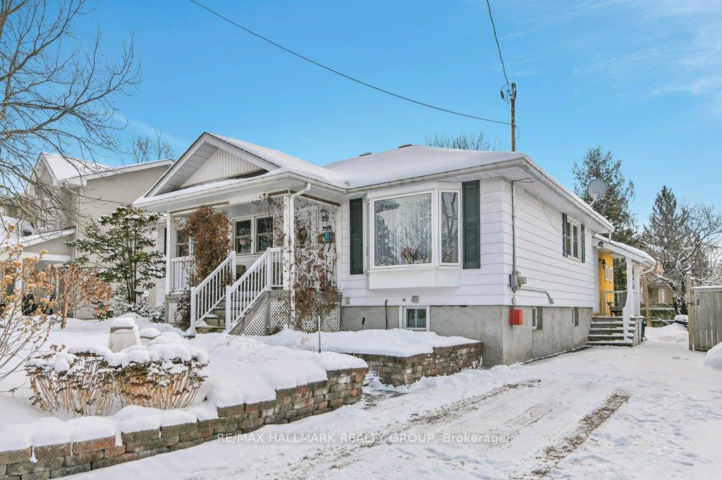 Front of 1230 Anoka Street