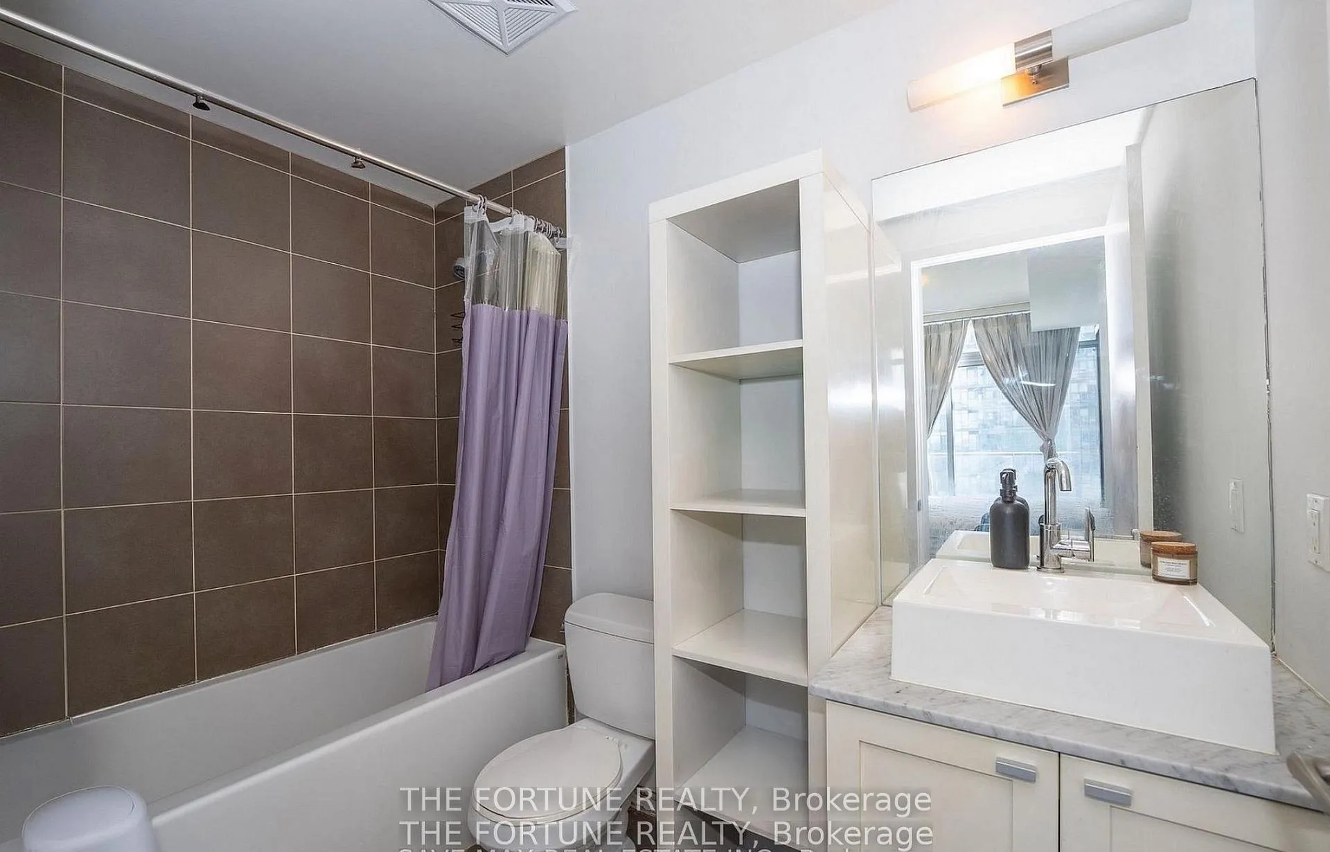 Photo 17 of Unit 1712, 103 The Queensway, Toronto, High Park-Swansea — HOMEH