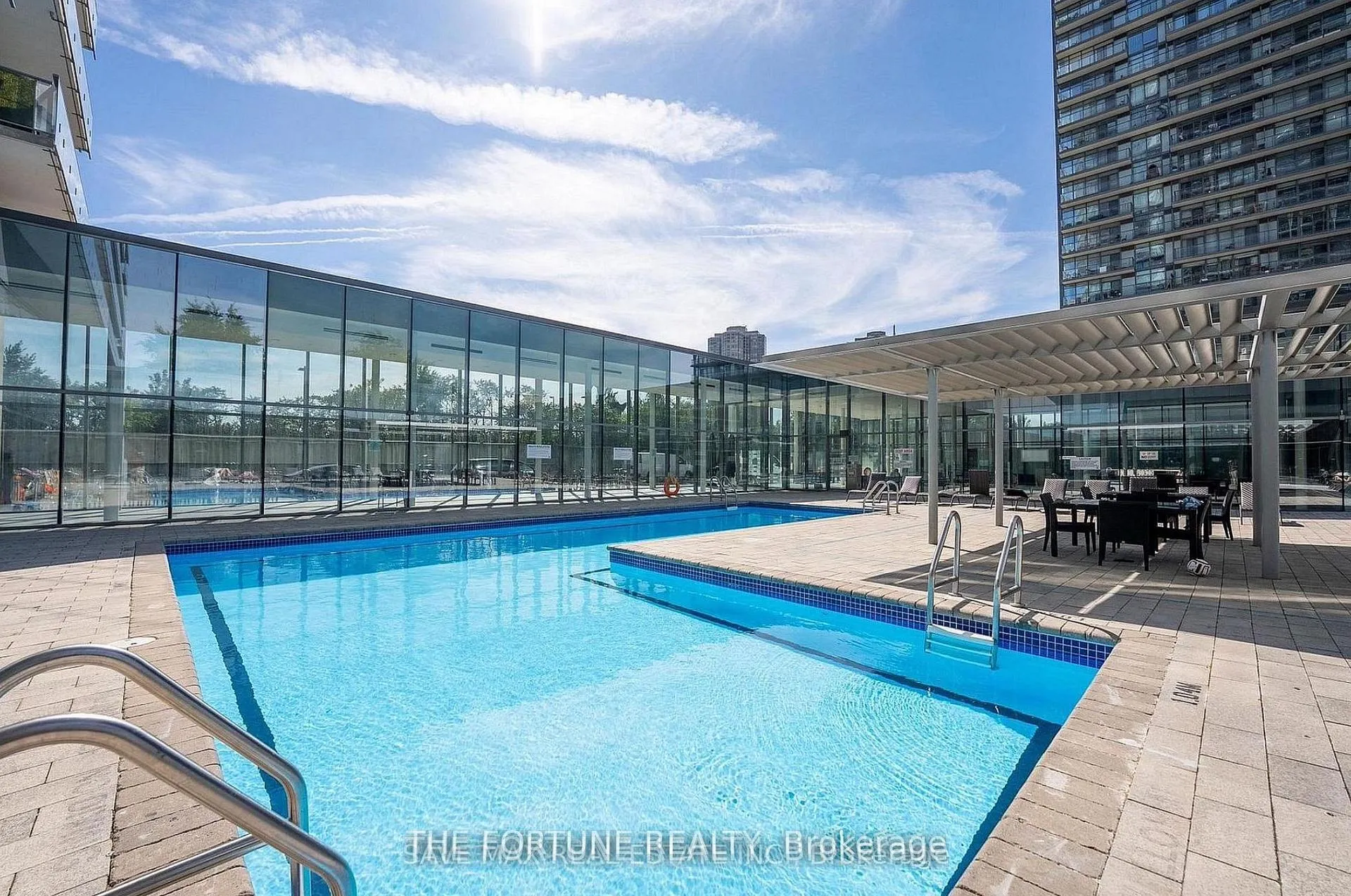 Photo 26 of Unit 1712, 103 The Queensway, Toronto, High Park-Swansea — HOMEH