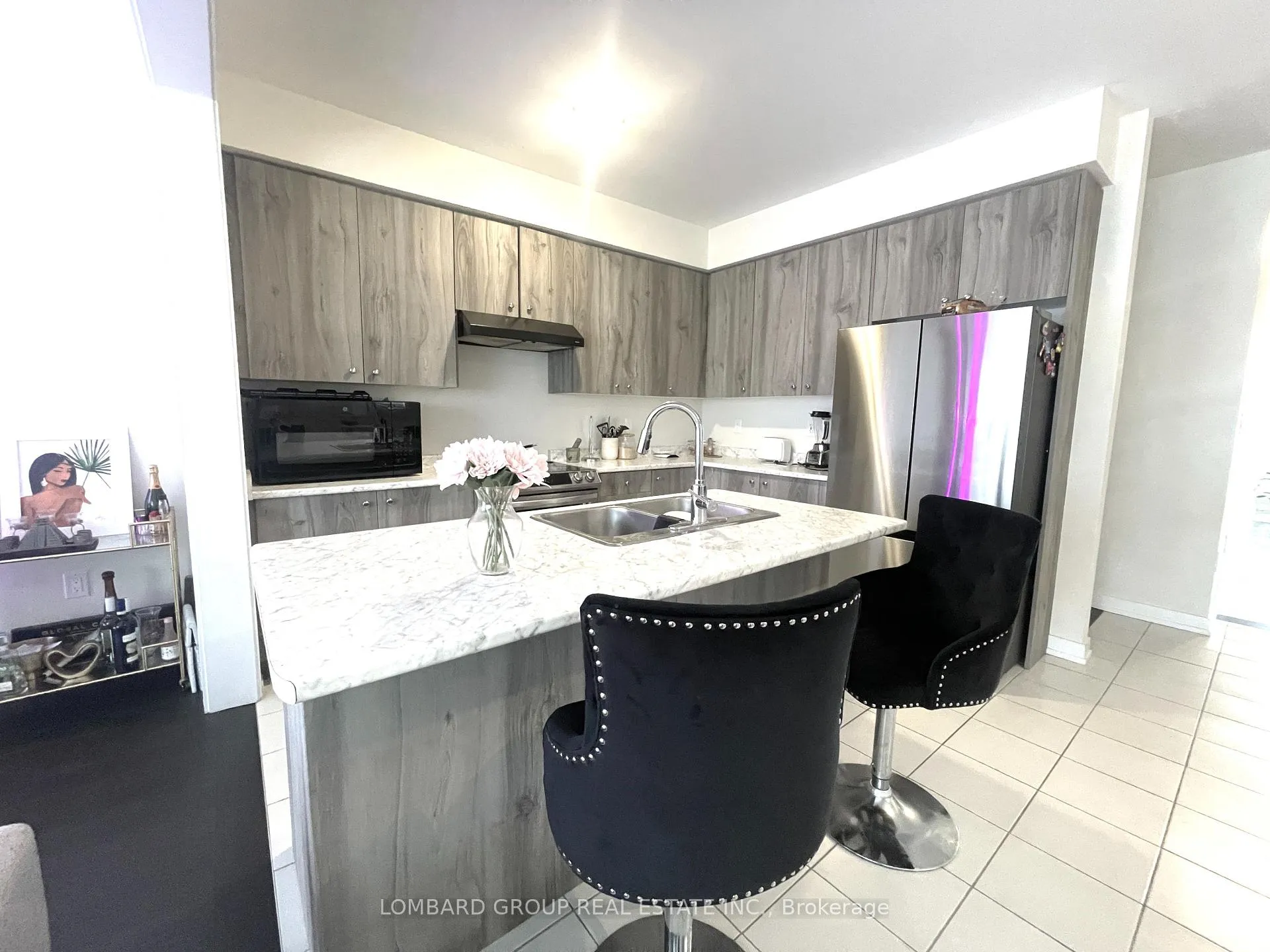 Photo 7 of 142 Lilac Circle, Haldimand — HOMEH