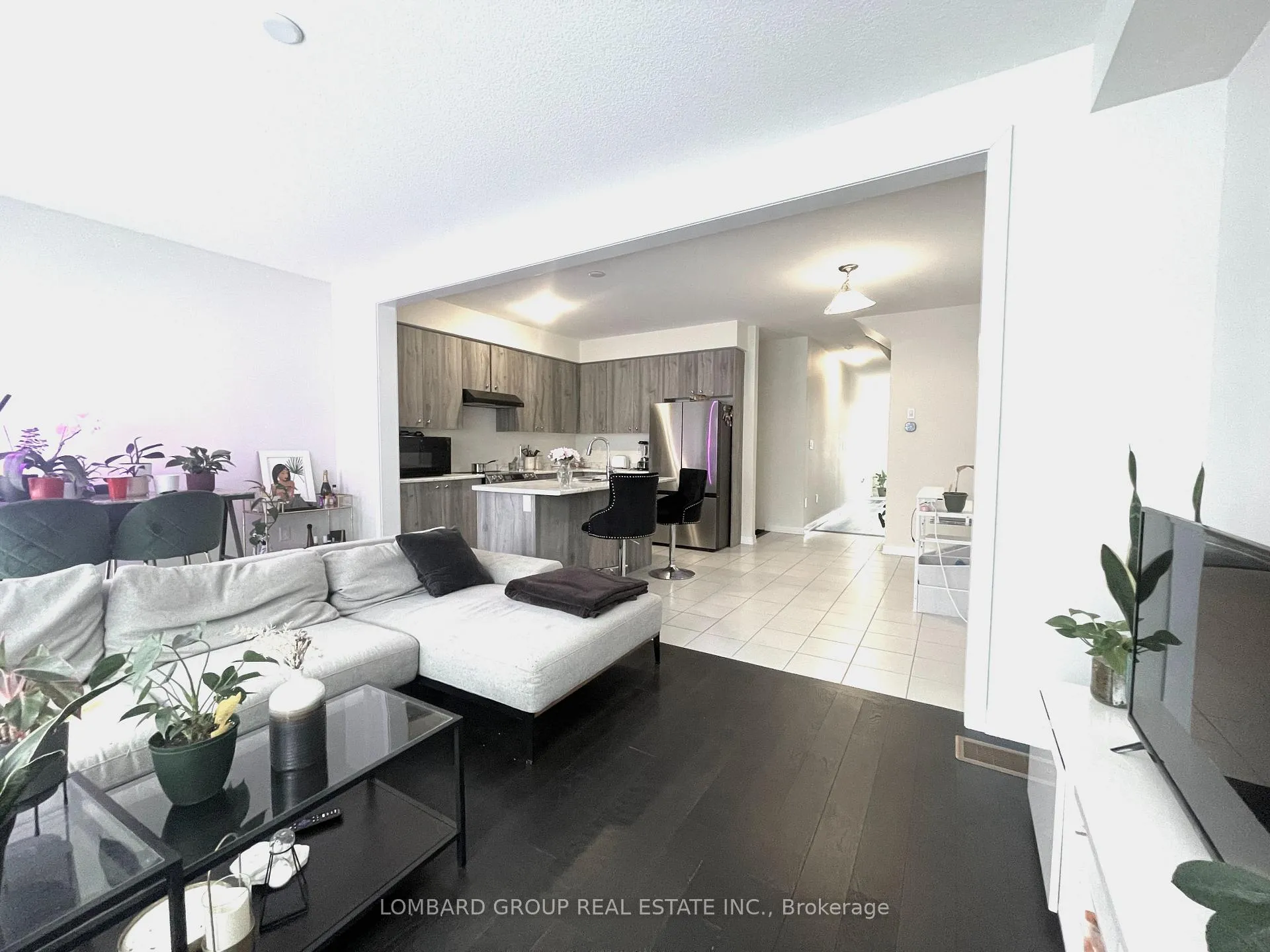 Photo 12 of 142 Lilac Circle, Haldimand — HOMEH