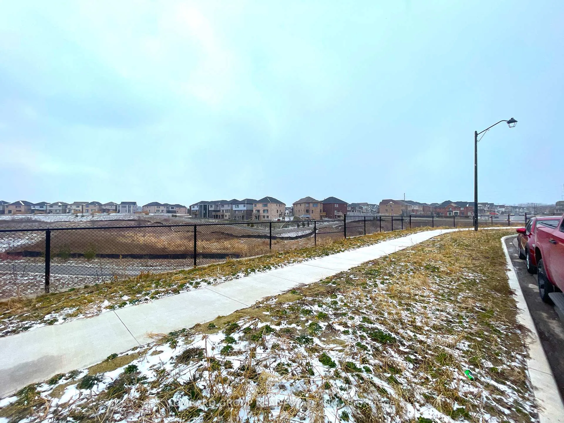 Photo 24 of 142 Lilac Circle, Haldimand — HOMEH