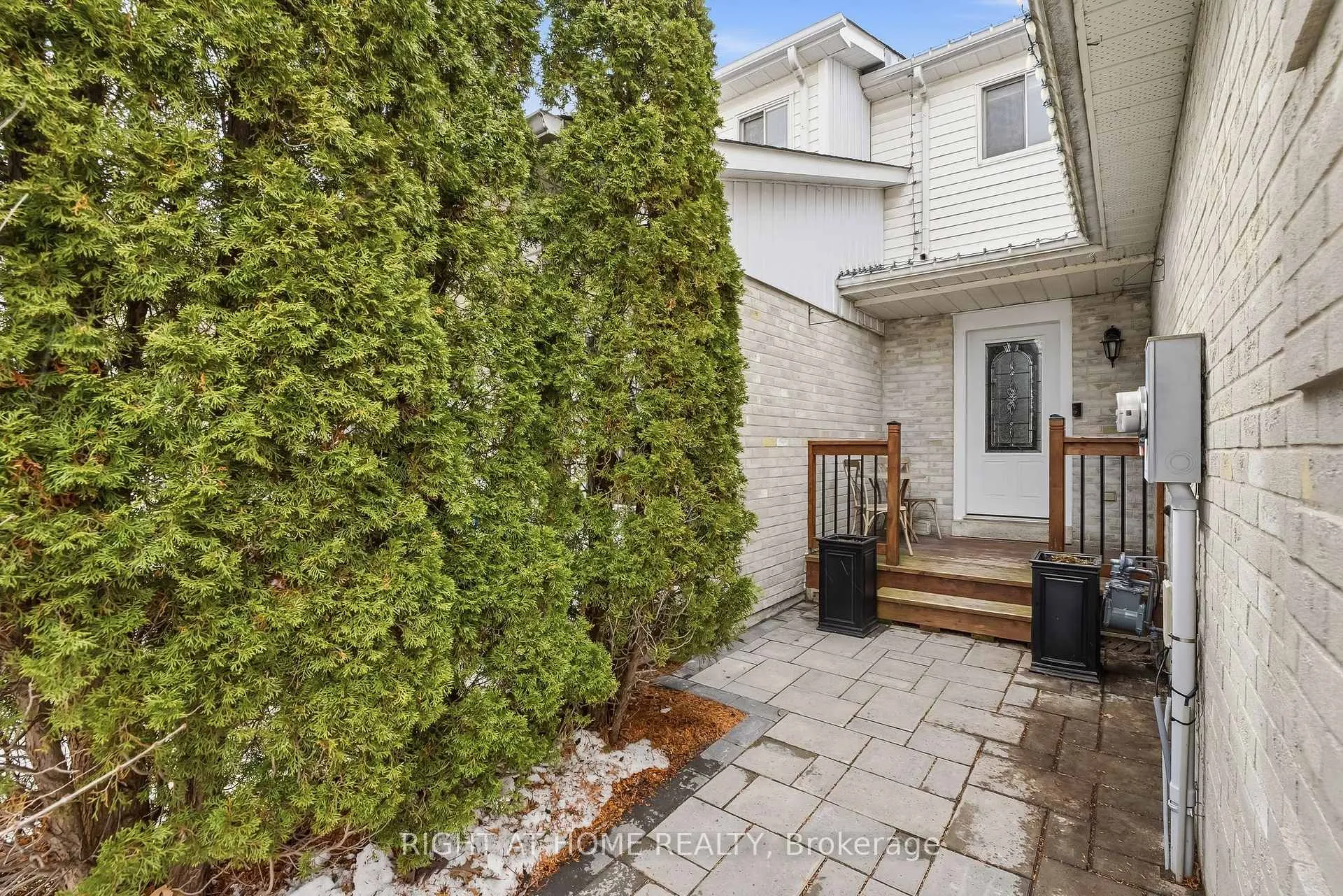 Photo 2 of 76 Bushford Street, Clarington, Courtice — HOMEH