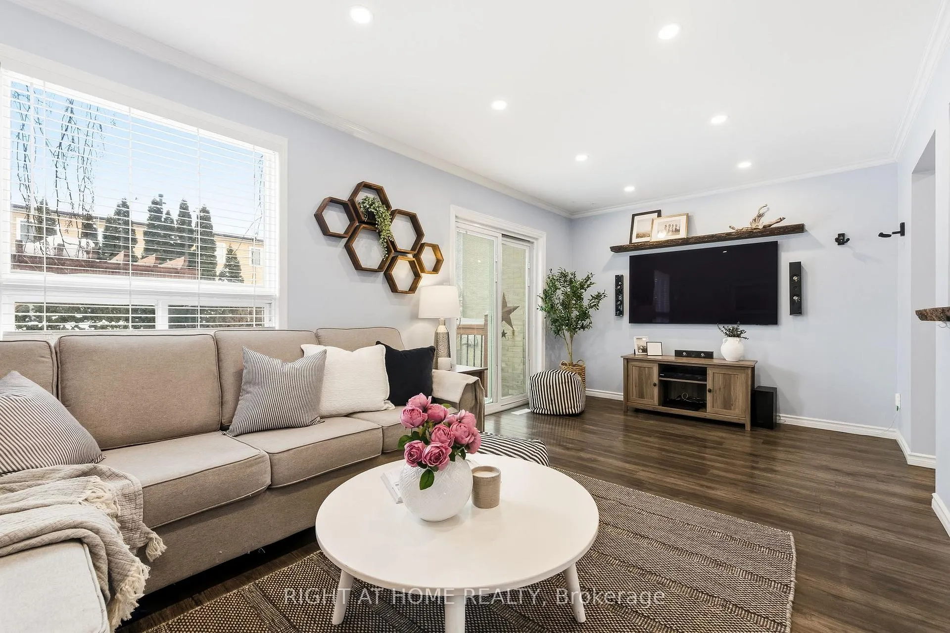 Photo 7 of 76 Bushford Street, Clarington, Courtice — HOMEH