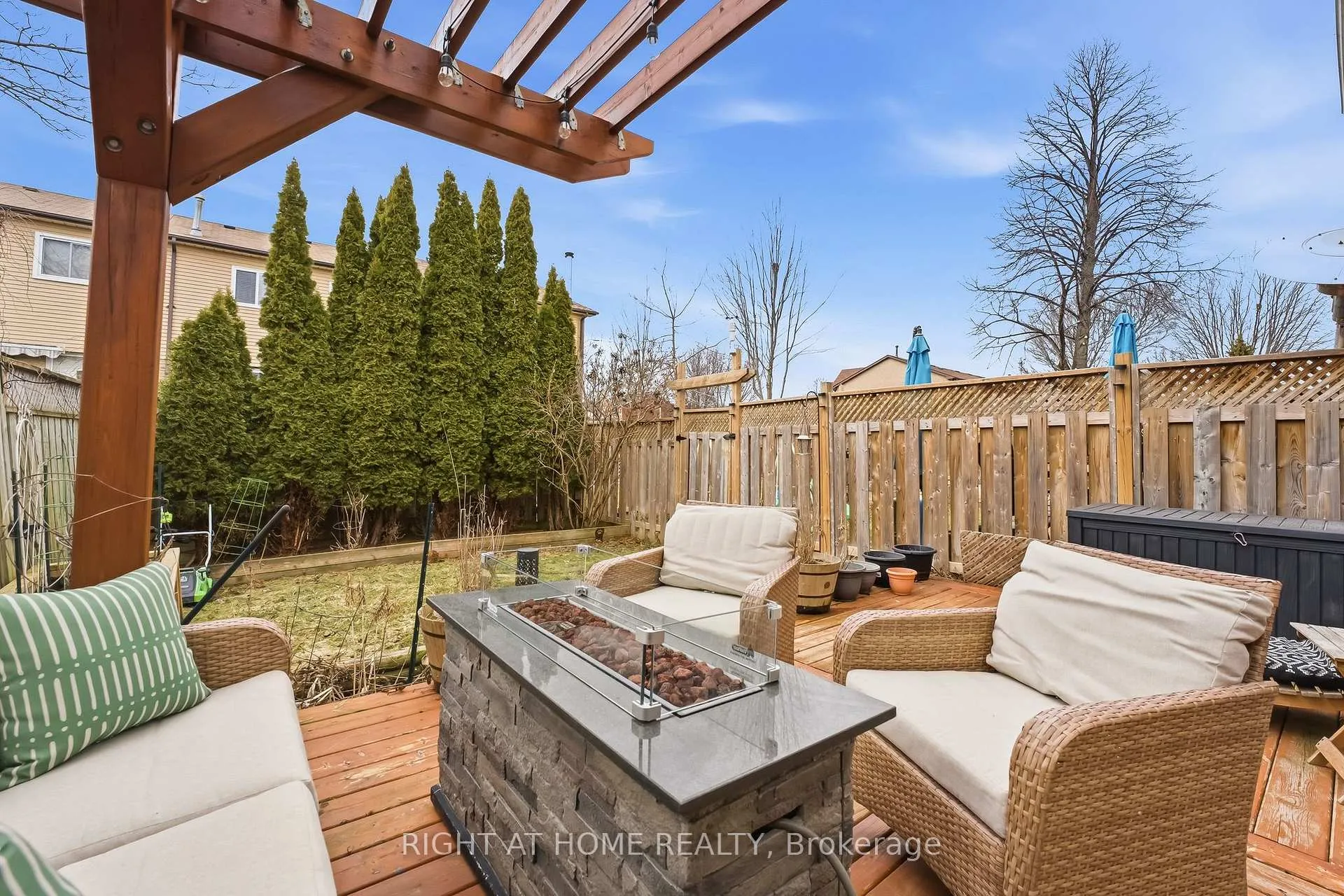 Photo 34 of 76 Bushford Street, Clarington, Courtice — HOMEH