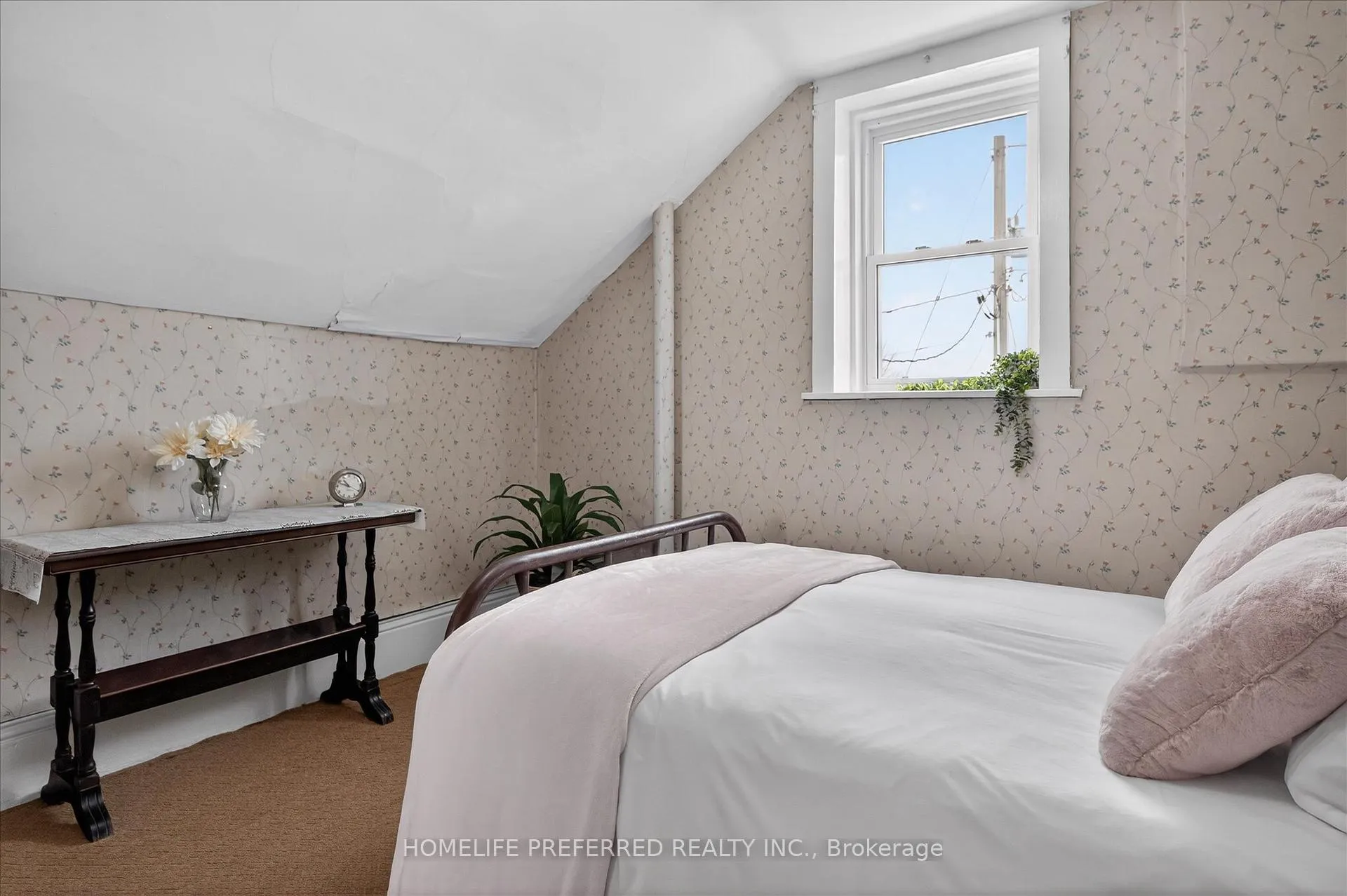 Photo 19 of 2758 28 Highway, Douro-Dummer — HOMEH