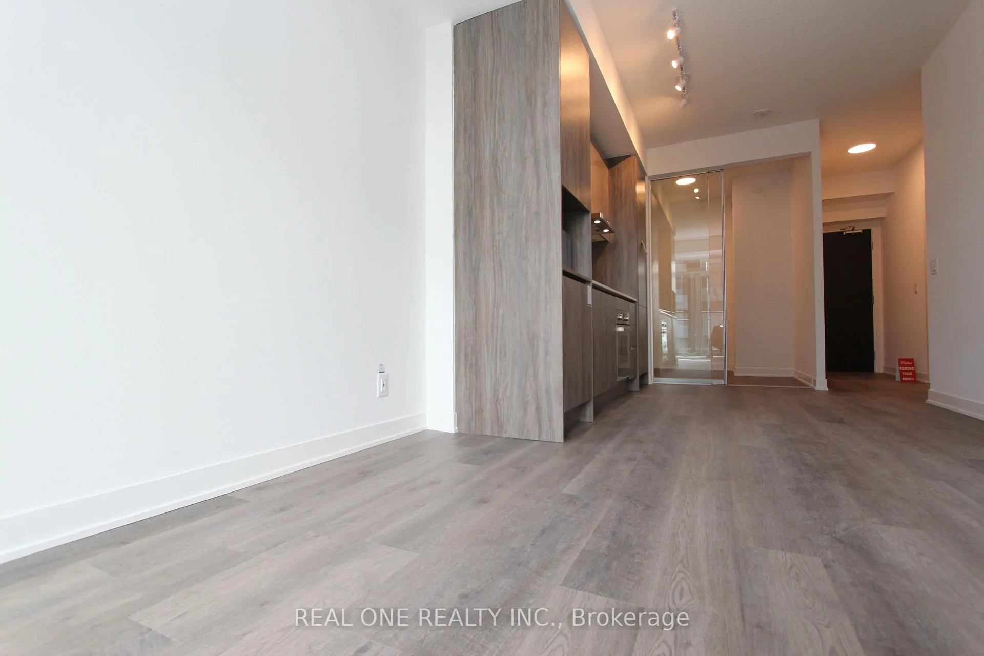 Photo 14 of Unit 3307, 180 Front Street E, Toronto, Moss Park — HOMEH