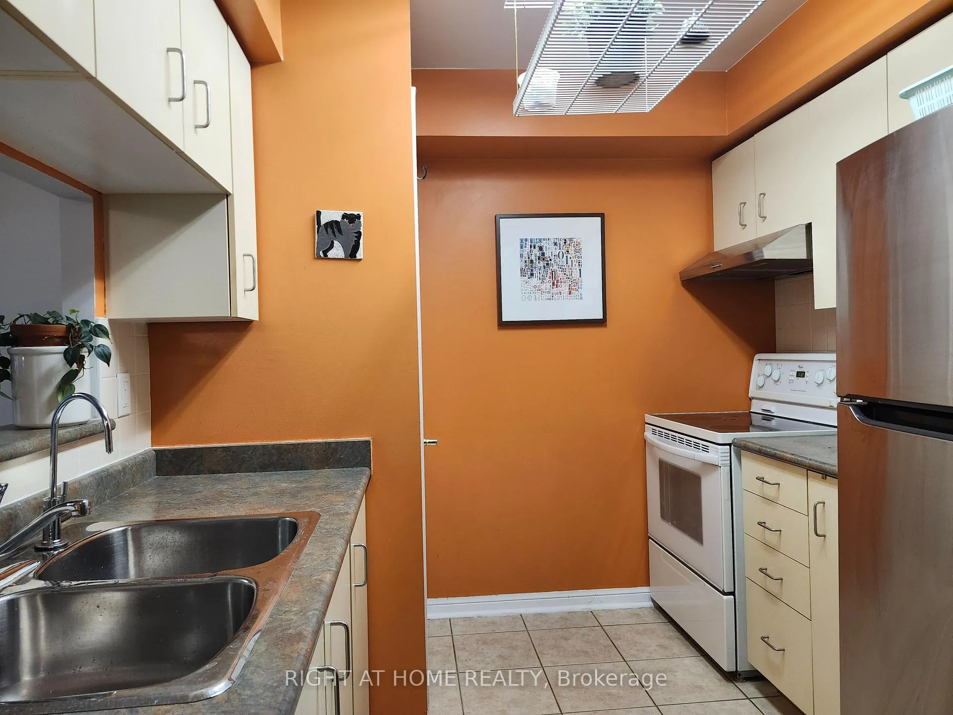 Photo 15 of Unit 607, 650 Lawrence Avenue W, Toronto, Englemount-Lawrence — HOMEH
