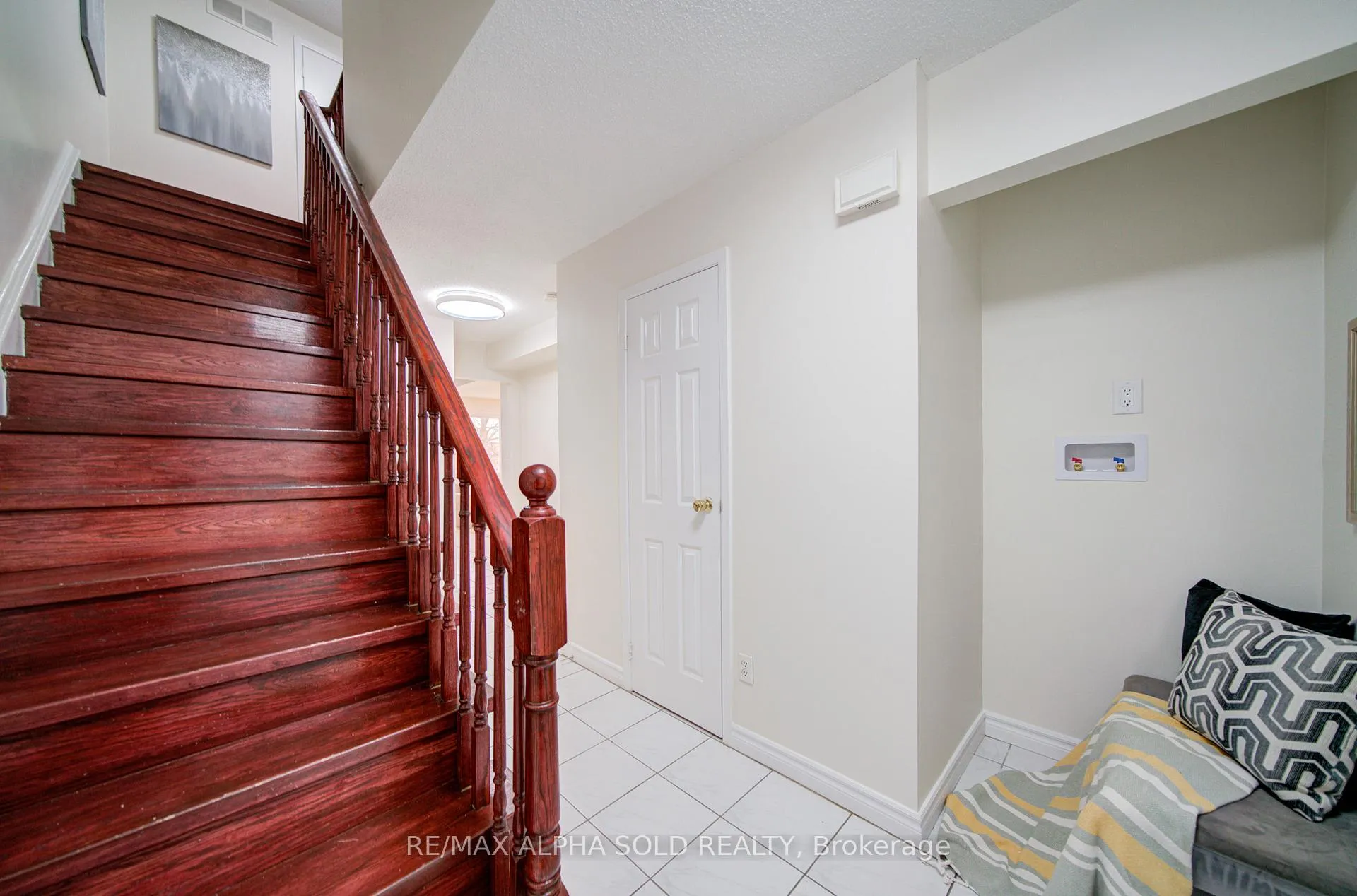 Photo 6 of 23 Tangmere Crescent, Markham, Milliken Mills East — HOMEH