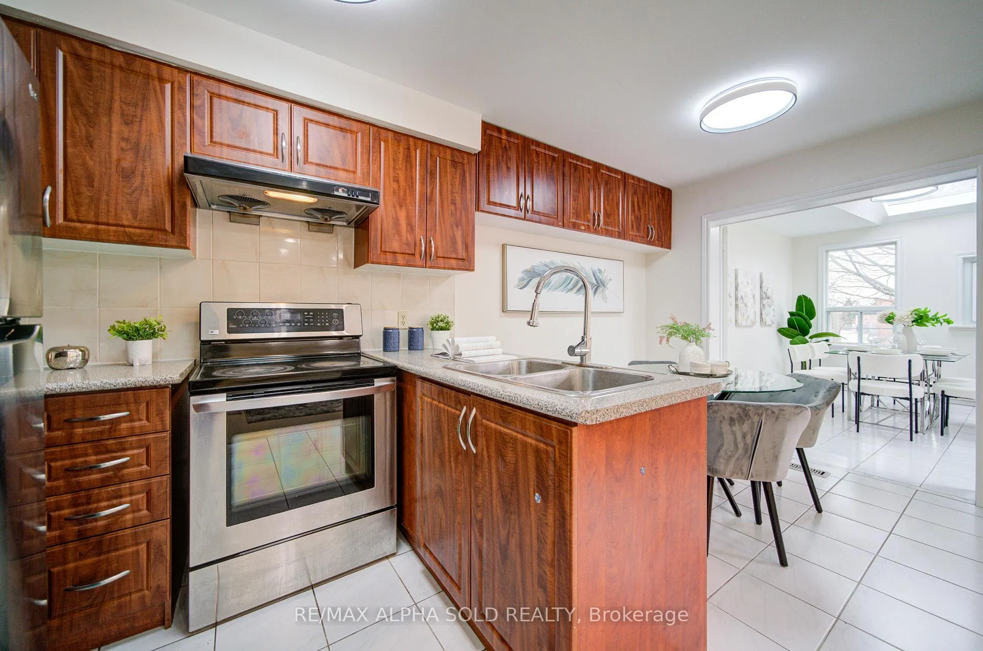 Photo 16 of 23 Tangmere Crescent, Markham, Milliken Mills East — HOMEH