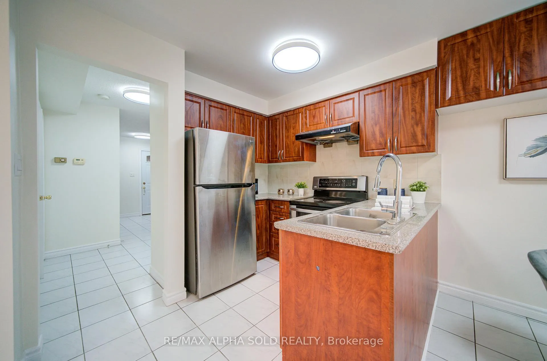 Photo 18 of 23 Tangmere Crescent, Markham, Milliken Mills East — HOMEH