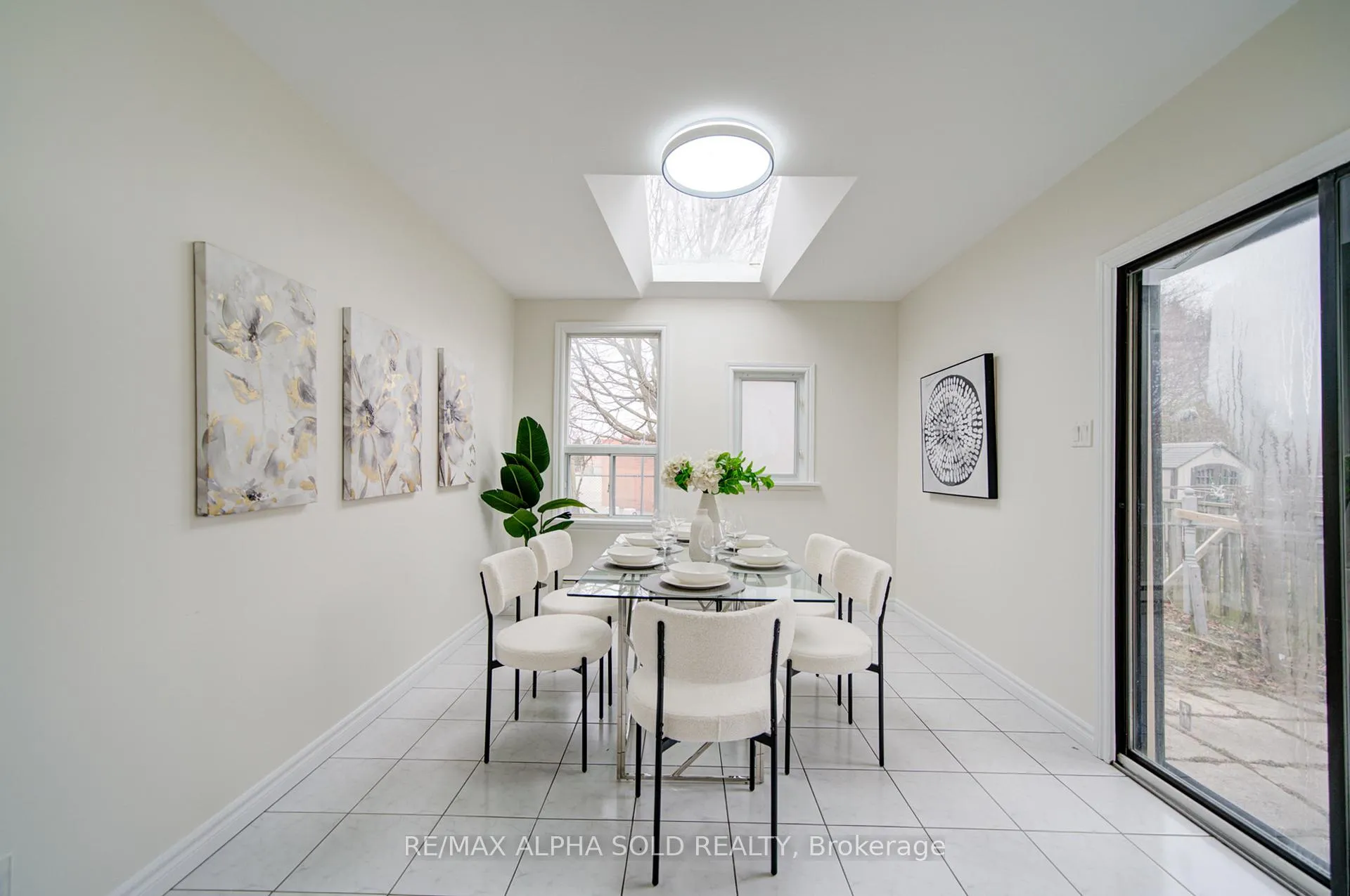 Photo 22 of 23 Tangmere Crescent, Markham, Milliken Mills East — HOMEH