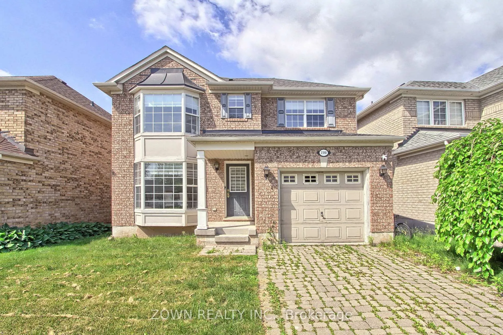 Front of 2310 Grand Oak Trail