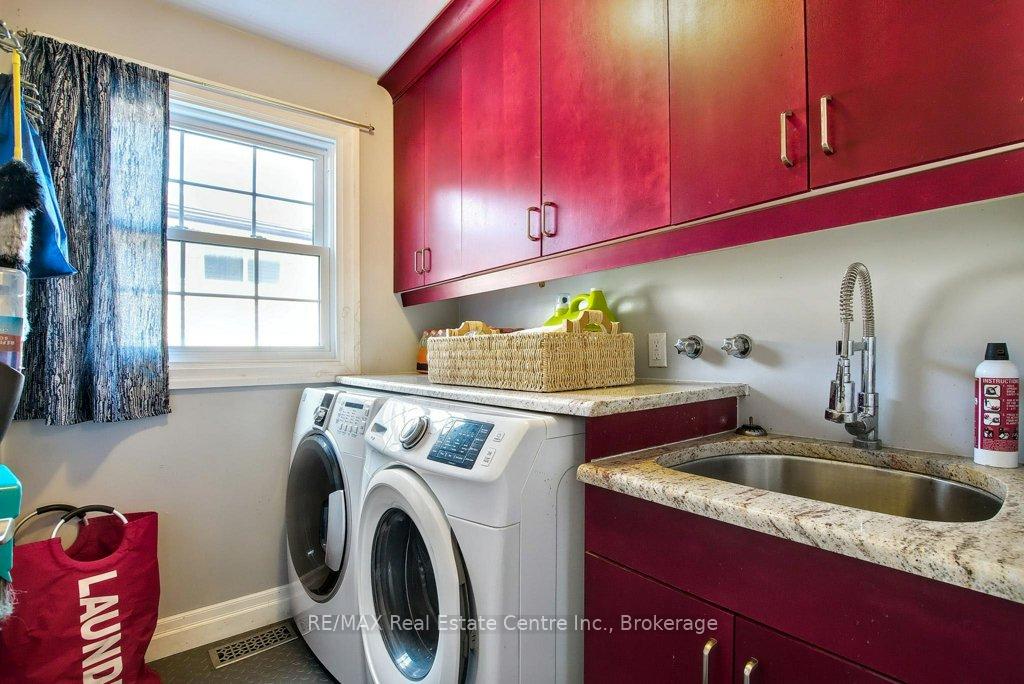 Photo 16 of 236 Rittenhouse Road, Kitchener — HOMEH