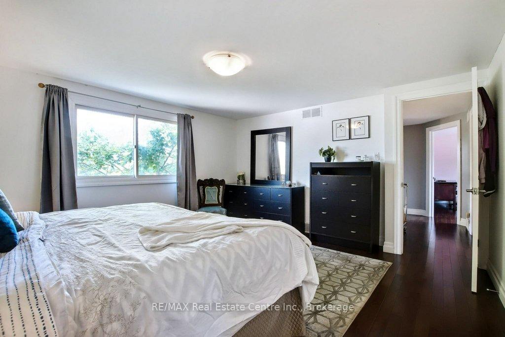 Photo 18 of 236 Rittenhouse Road, Kitchener — HOMEH