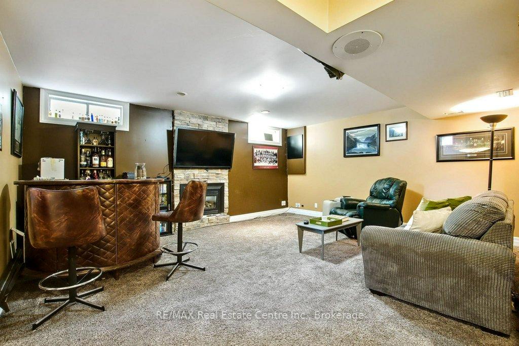 Photo 25 of 236 Rittenhouse Road, Kitchener — HOMEH