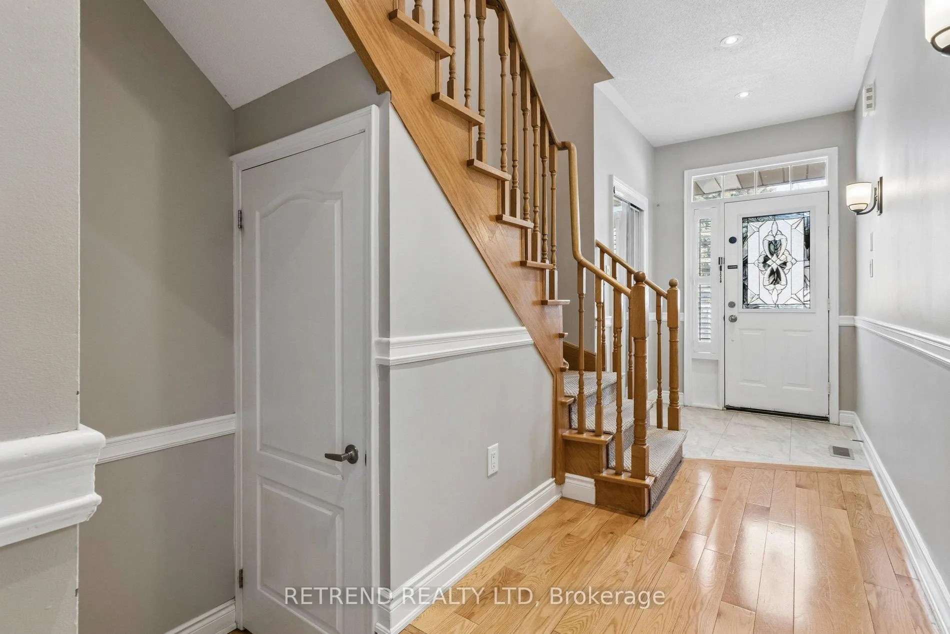 Photo 3 of Unit 31, 180 Blue Willow Drive, Vaughan, East Woodbridge — HOMEH