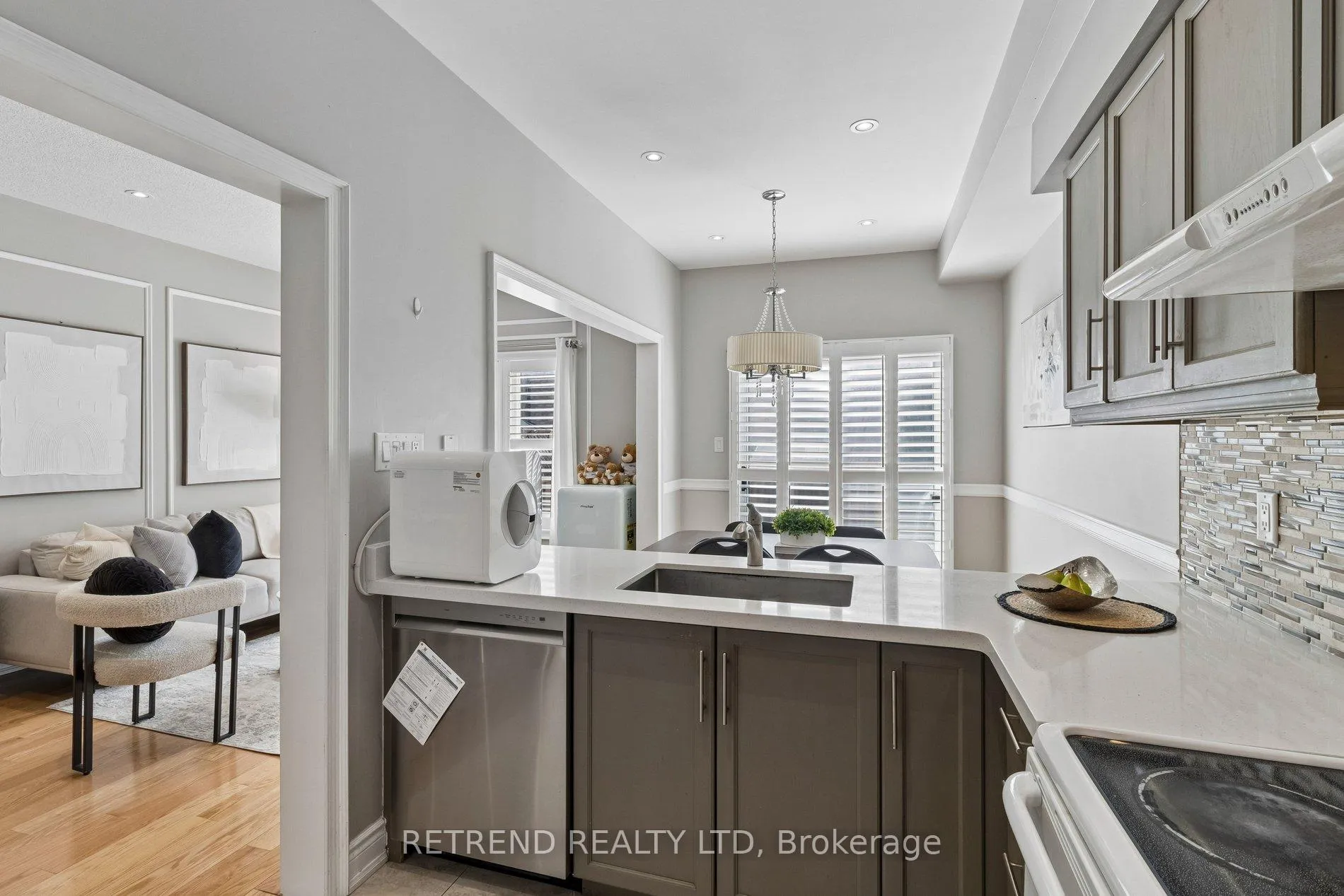 Photo 21 of Unit 31, 180 Blue Willow Drive, Vaughan, East Woodbridge — HOMEH