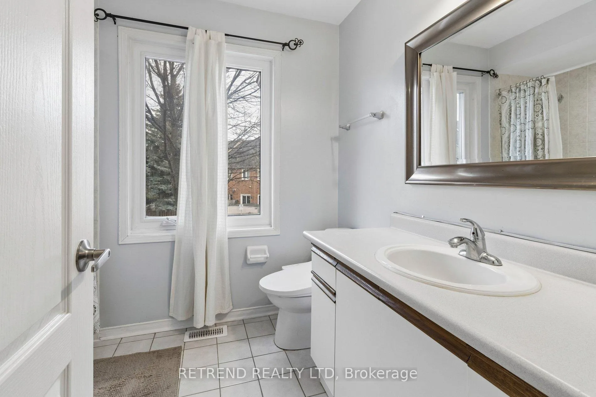 Photo 28 of Unit 31, 180 Blue Willow Drive, Vaughan, East Woodbridge — HOMEH