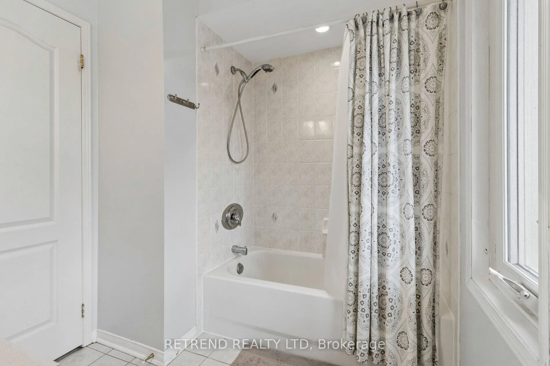 Photo 29 of Unit 31, 180 Blue Willow Drive, Vaughan, East Woodbridge — HOMEH