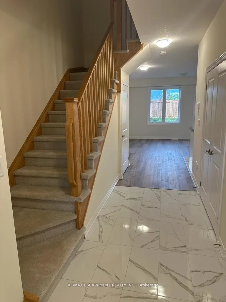 Photo 4 of 105 Pinot Crescent, Hamilton, Winona — HOMEH