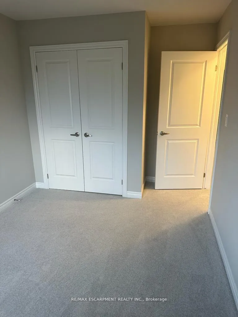 Photo 14 of 105 Pinot Crescent, Hamilton, Winona — HOMEH