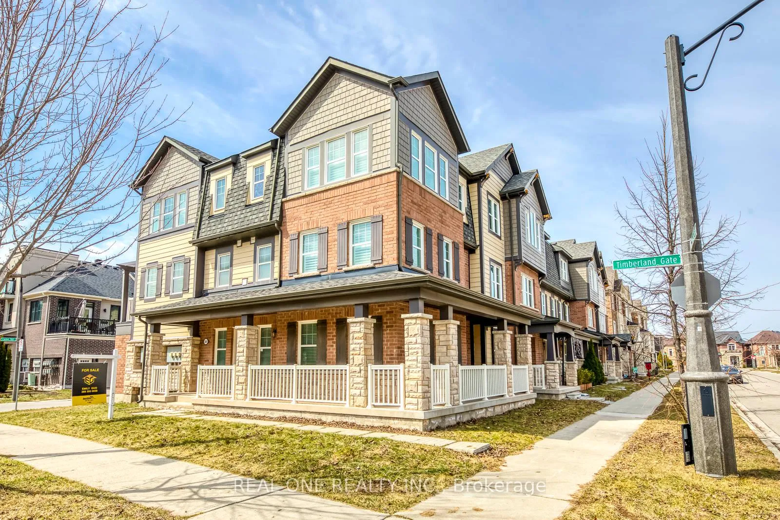 Photo 2 of 369 Timberland Gate, Oakville, Glenorchy — HOMEH