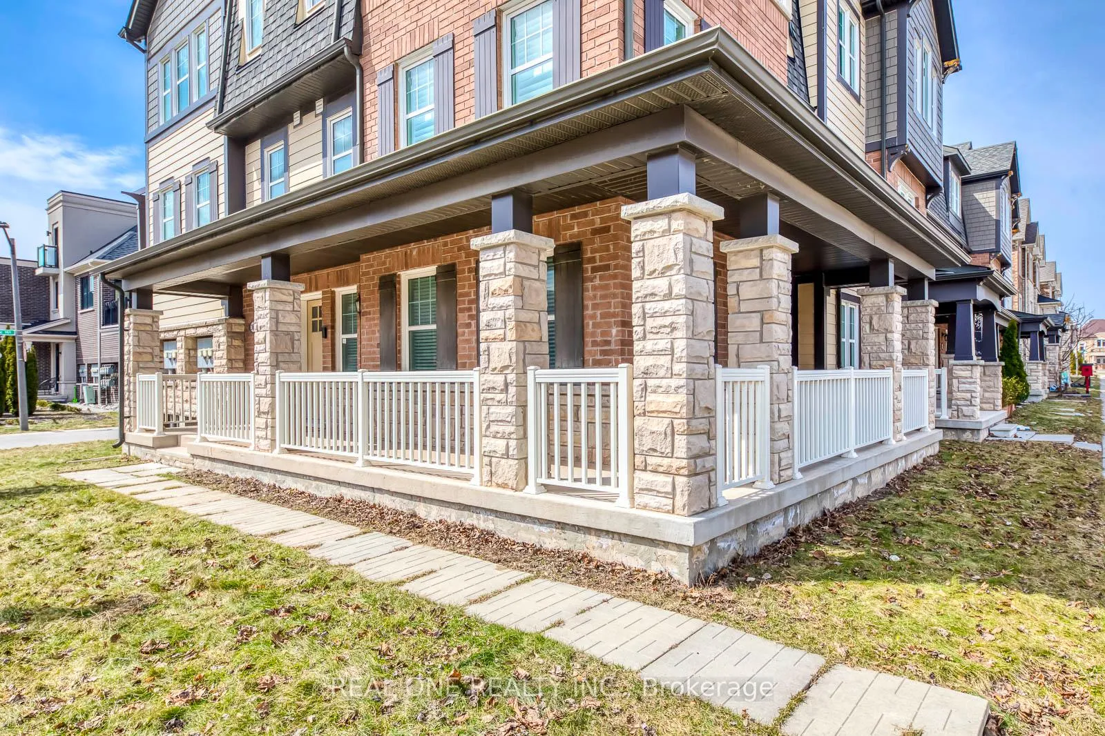 Photo 3 of 369 Timberland Gate, Oakville, Glenorchy — HOMEH