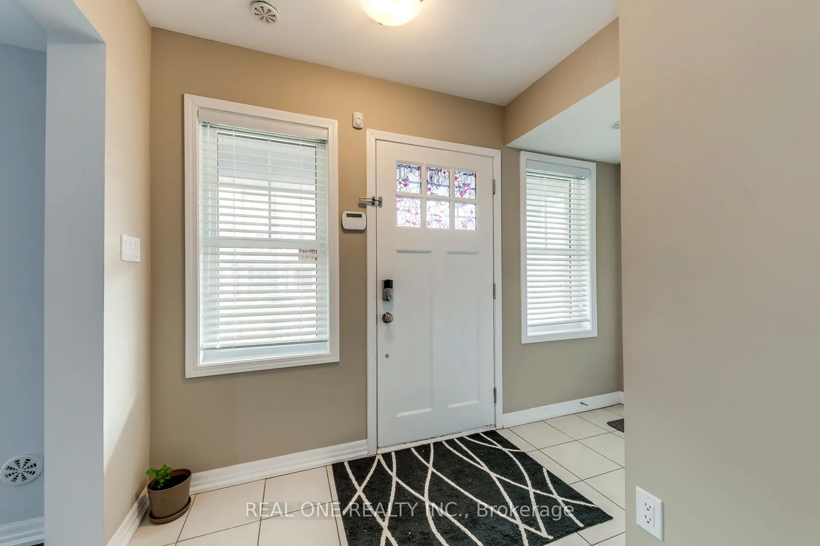 Photo 6 of 369 Timberland Gate, Oakville, Glenorchy — HOMEH