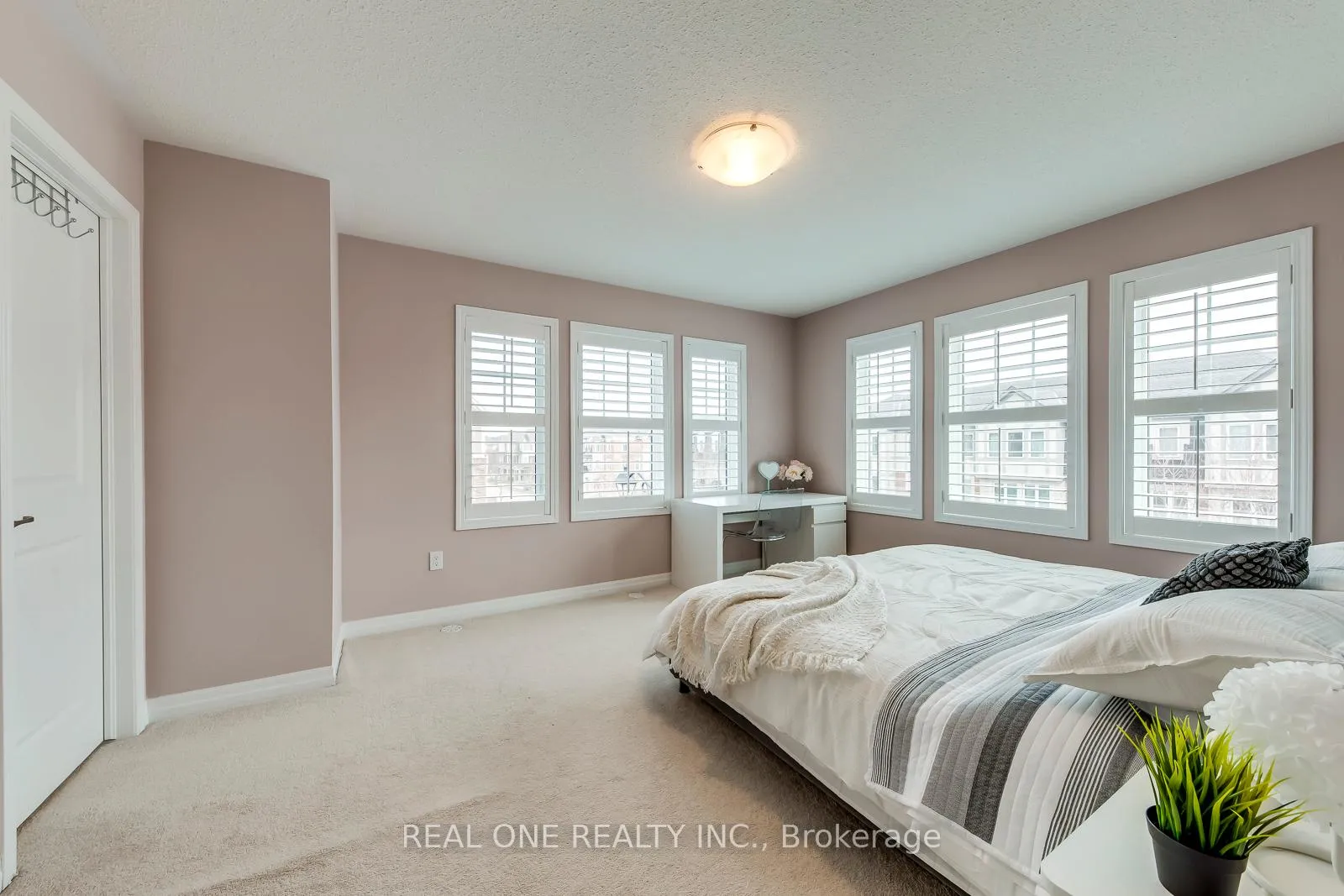 Photo 32 of 369 Timberland Gate, Oakville, Glenorchy — HOMEH