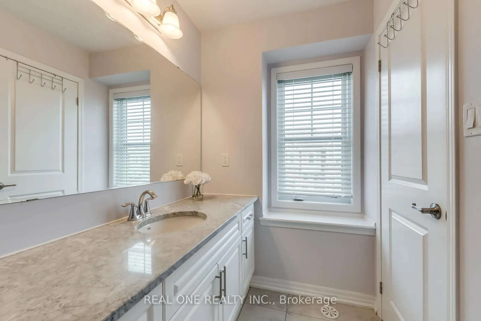 Photo 36 of 369 Timberland Gate, Oakville, Glenorchy — HOMEH
