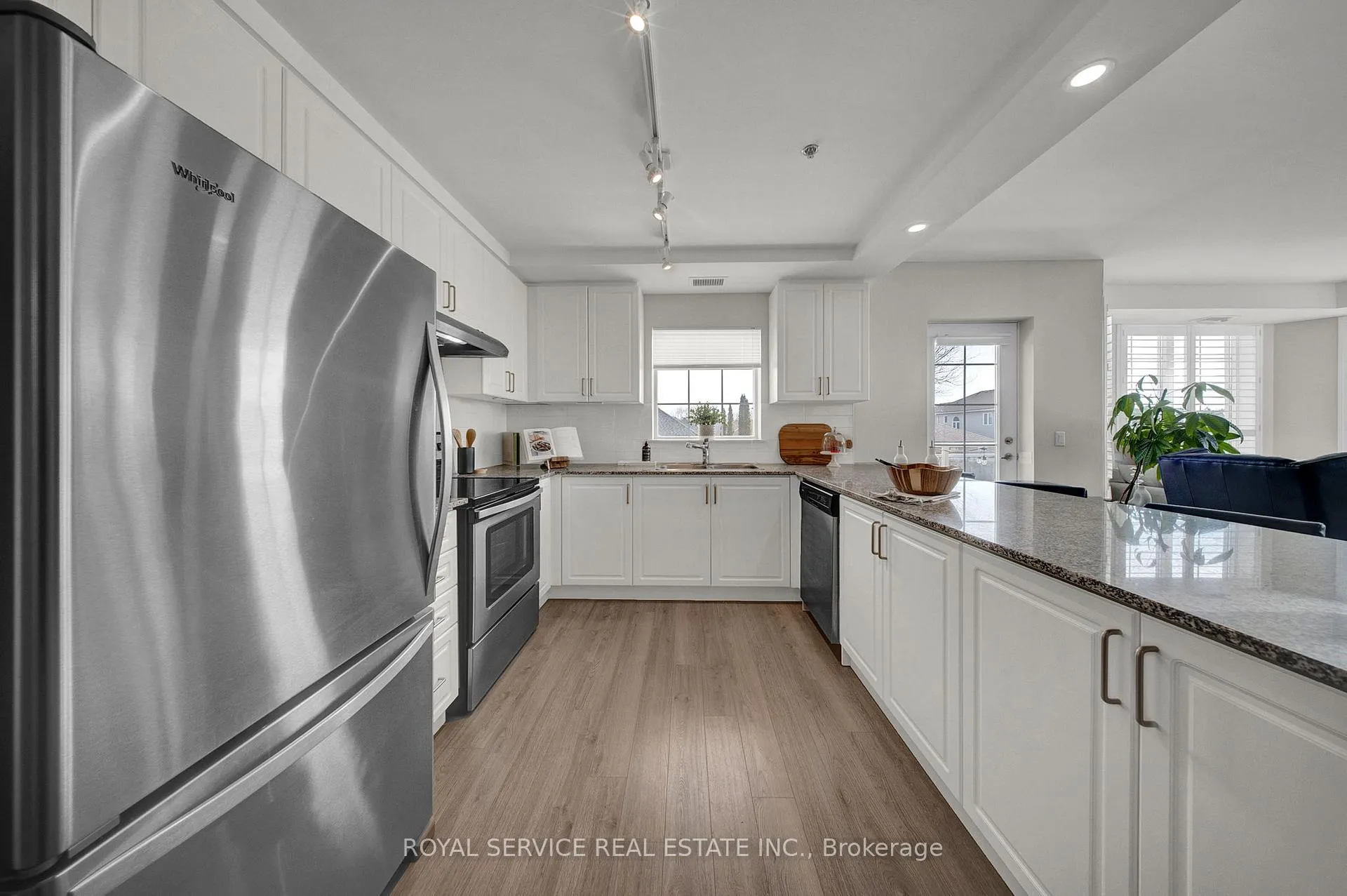 Photo 6 of Unit 210, 21 Brookhouse Drive, Clarington, Newcastle — HOMEH
