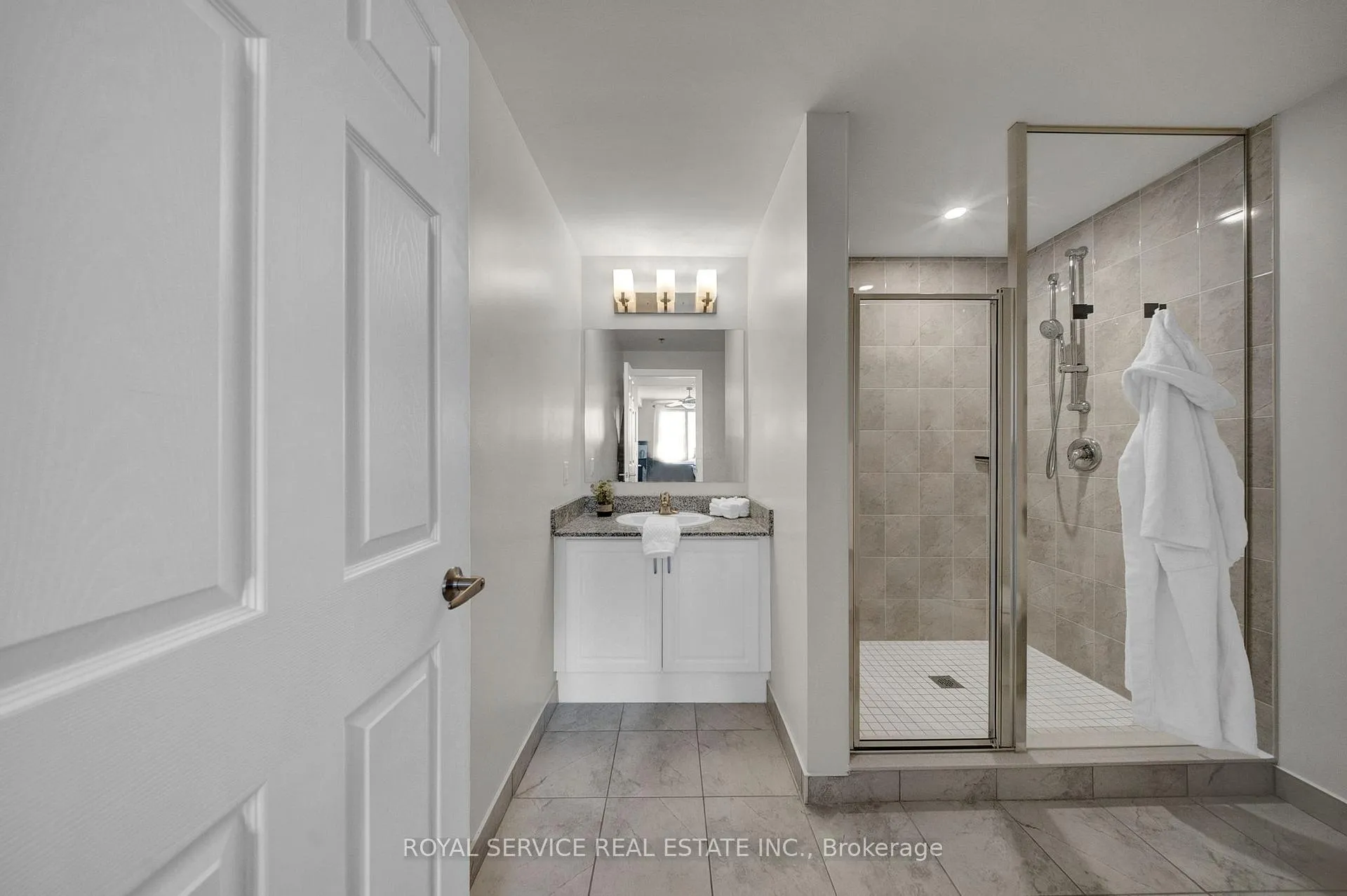 Photo 19 of Unit 210, 21 Brookhouse Drive, Clarington, Newcastle — HOMEH