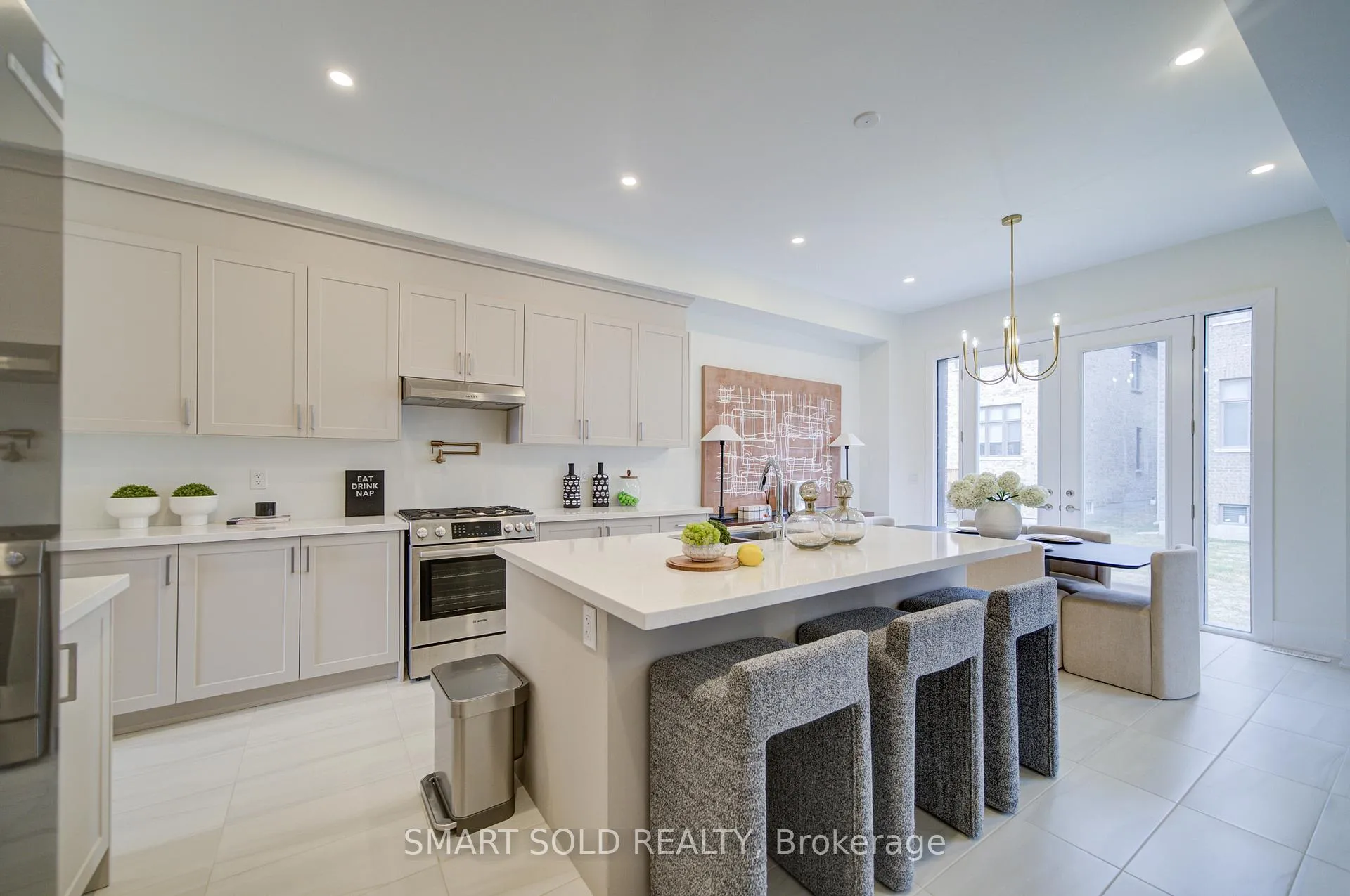 Photo 12 of 72 Meizhou Avenue, Markham, Angus Glen — HOMEH