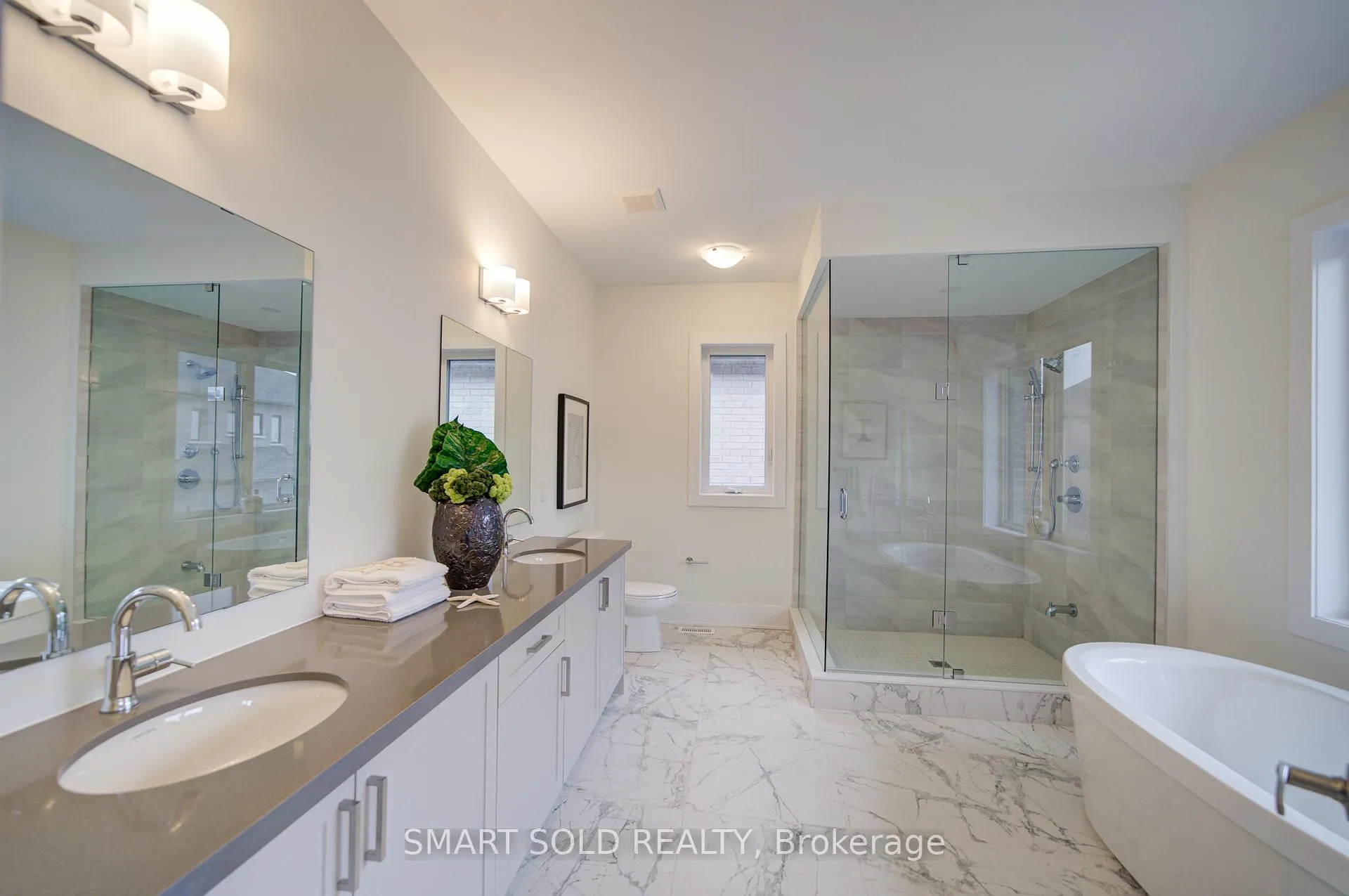Photo 32 of 72 Meizhou Avenue, Markham, Angus Glen — HOMEH