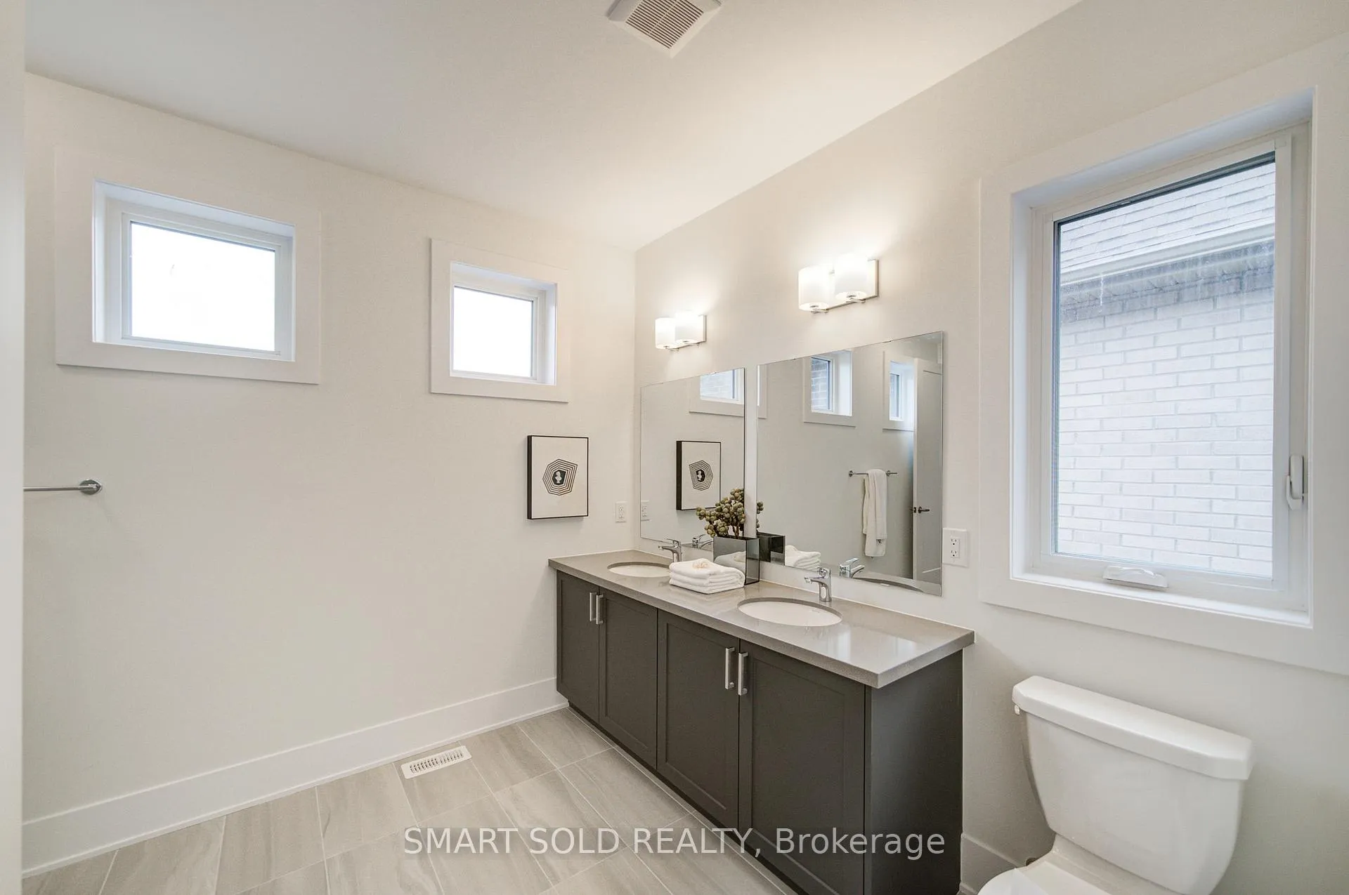 Photo 36 of 72 Meizhou Avenue, Markham, Angus Glen — HOMEH