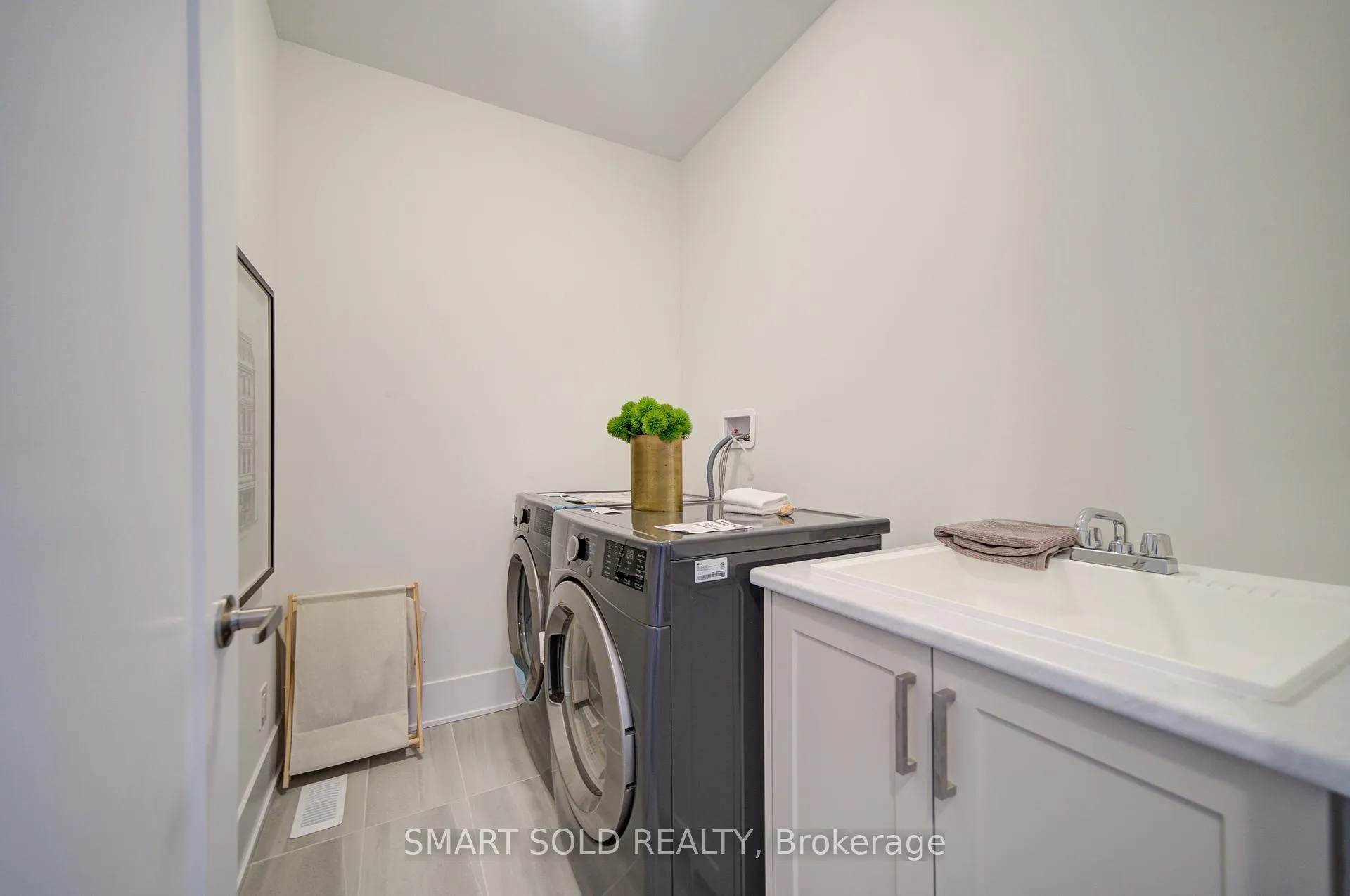 Photo 39 of 72 Meizhou Avenue, Markham, Angus Glen — HOMEH