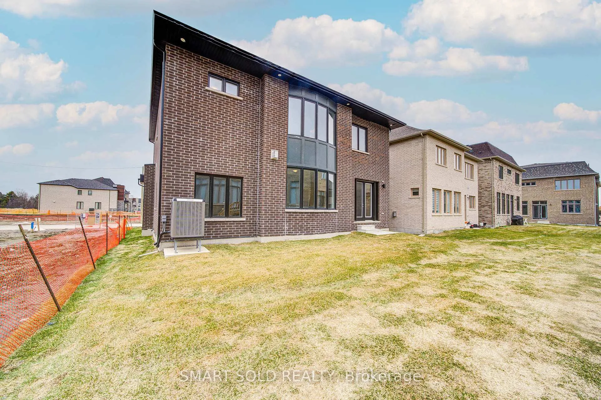 Photo 42 of 72 Meizhou Avenue, Markham, Angus Glen — HOMEH