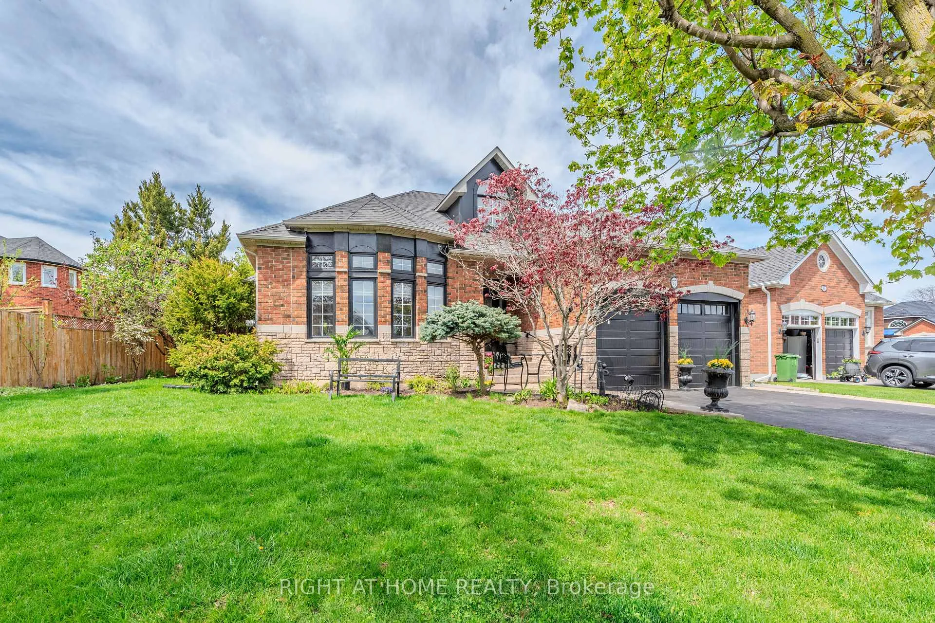 Photo 1 of 57 Kirkwood Crescent, Caledon, Rural Caledon — HOMEH