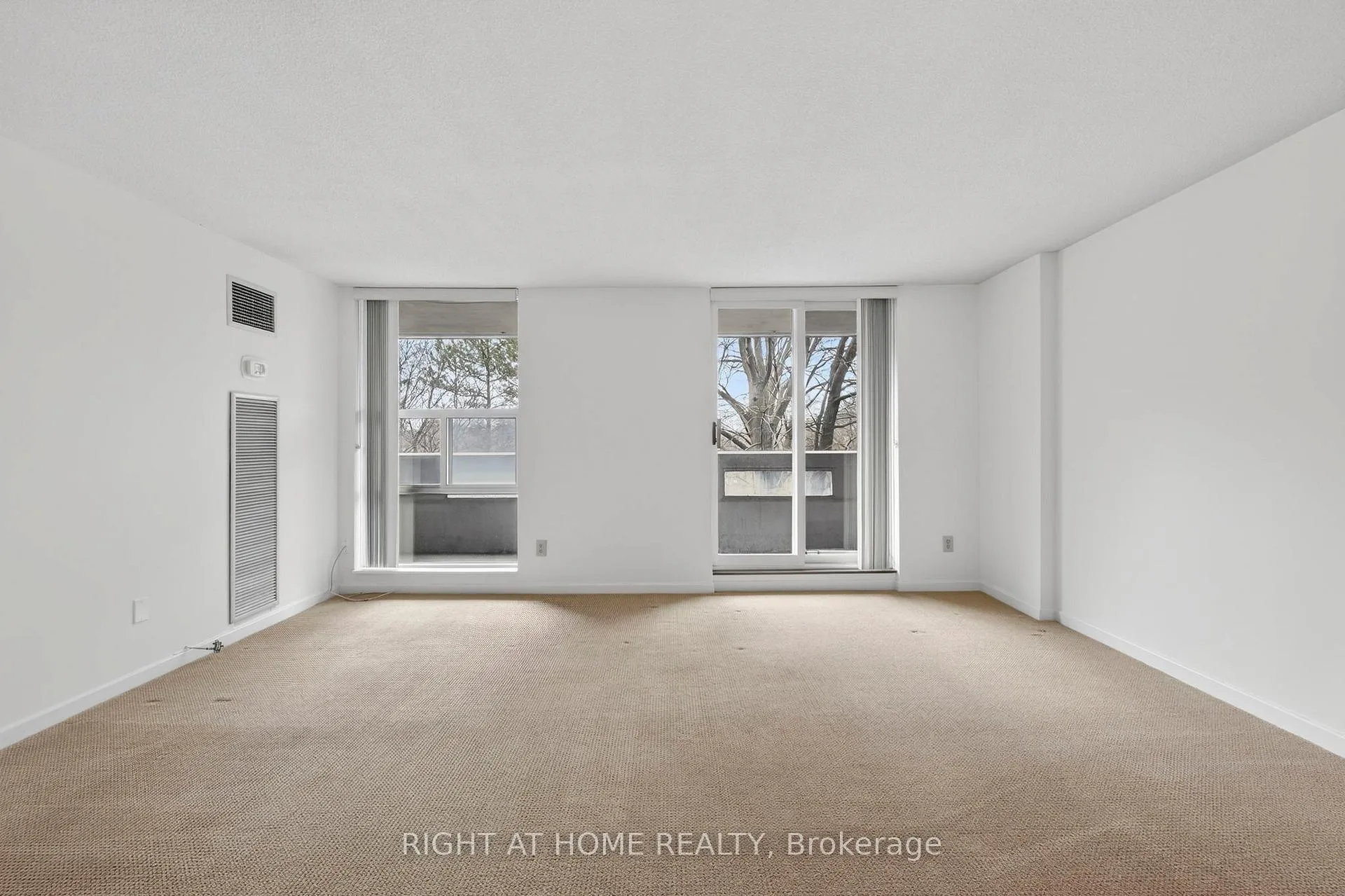 Photo 9 of Unit 211, 60 Inverlochy Boulevard, Markham, Royal Orchard — HOMEH