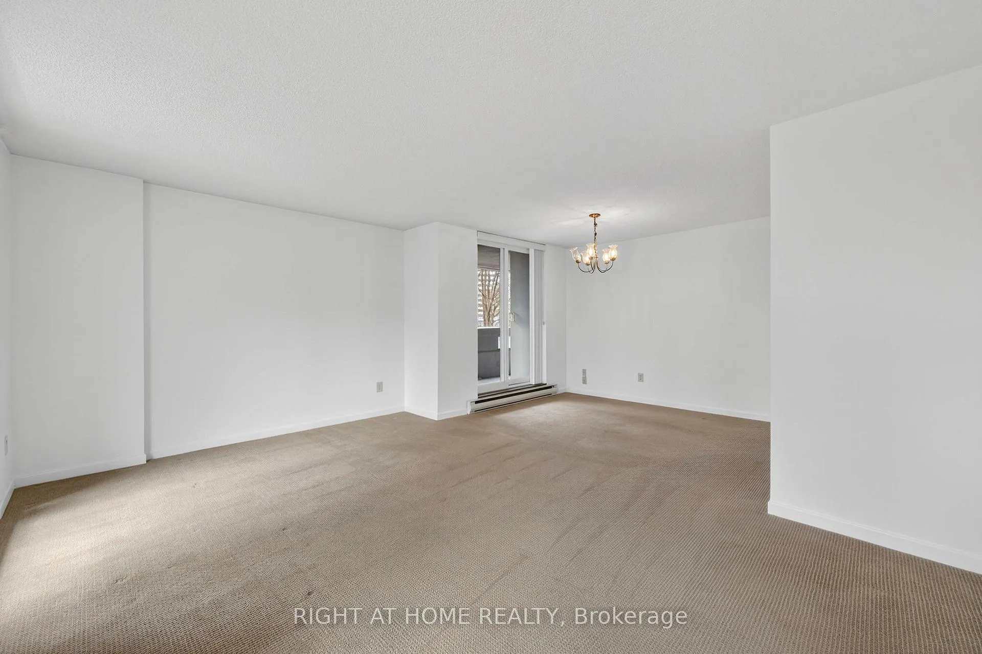 Photo 11 of Unit 211, 60 Inverlochy Boulevard, Markham, Royal Orchard — HOMEH