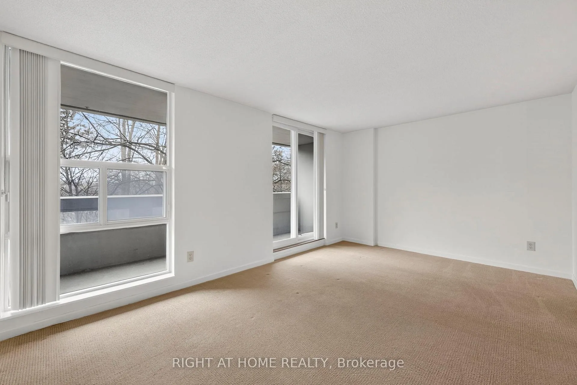 Photo 12 of Unit 211, 60 Inverlochy Boulevard, Markham, Royal Orchard — HOMEH