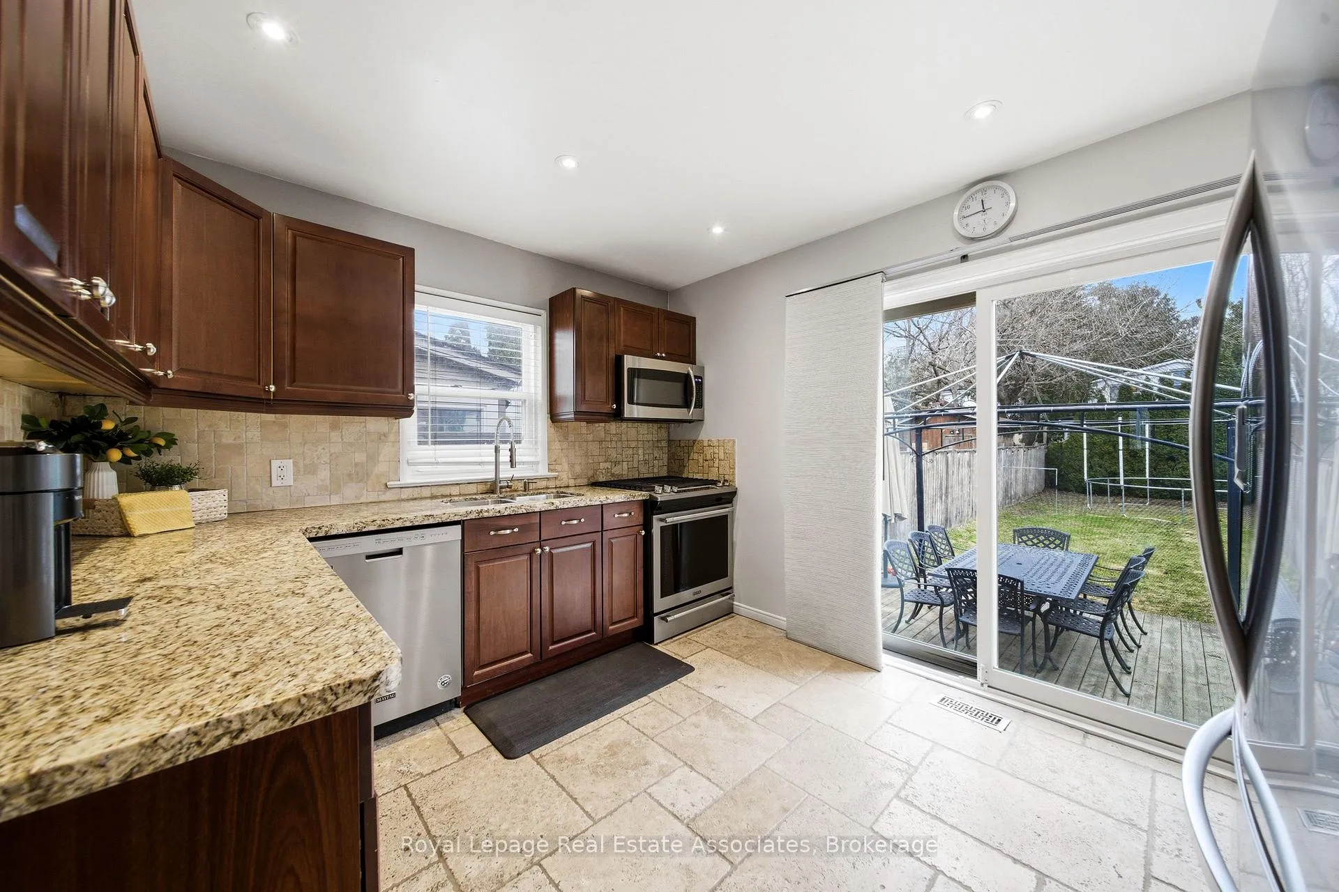 Photo 11 of 177 Chisholm Avenue, Toronto, Woodbine-Lumsden — HOMEH
