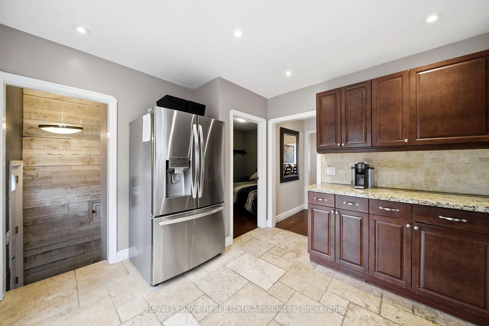 Photo 12 of 177 Chisholm Avenue, Toronto, Woodbine-Lumsden — HOMEH