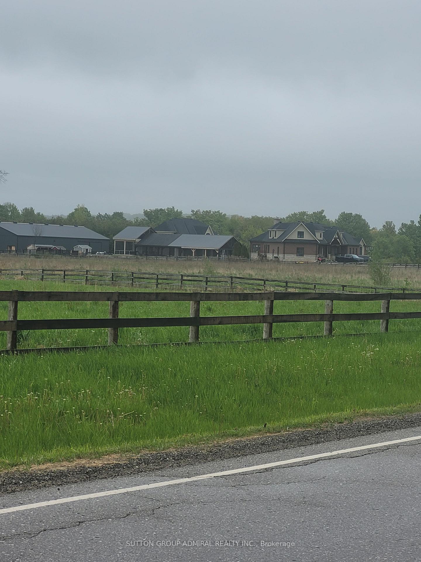 Photo 4 of 4860 18th Side Road, King, Schomberg — HOMEH